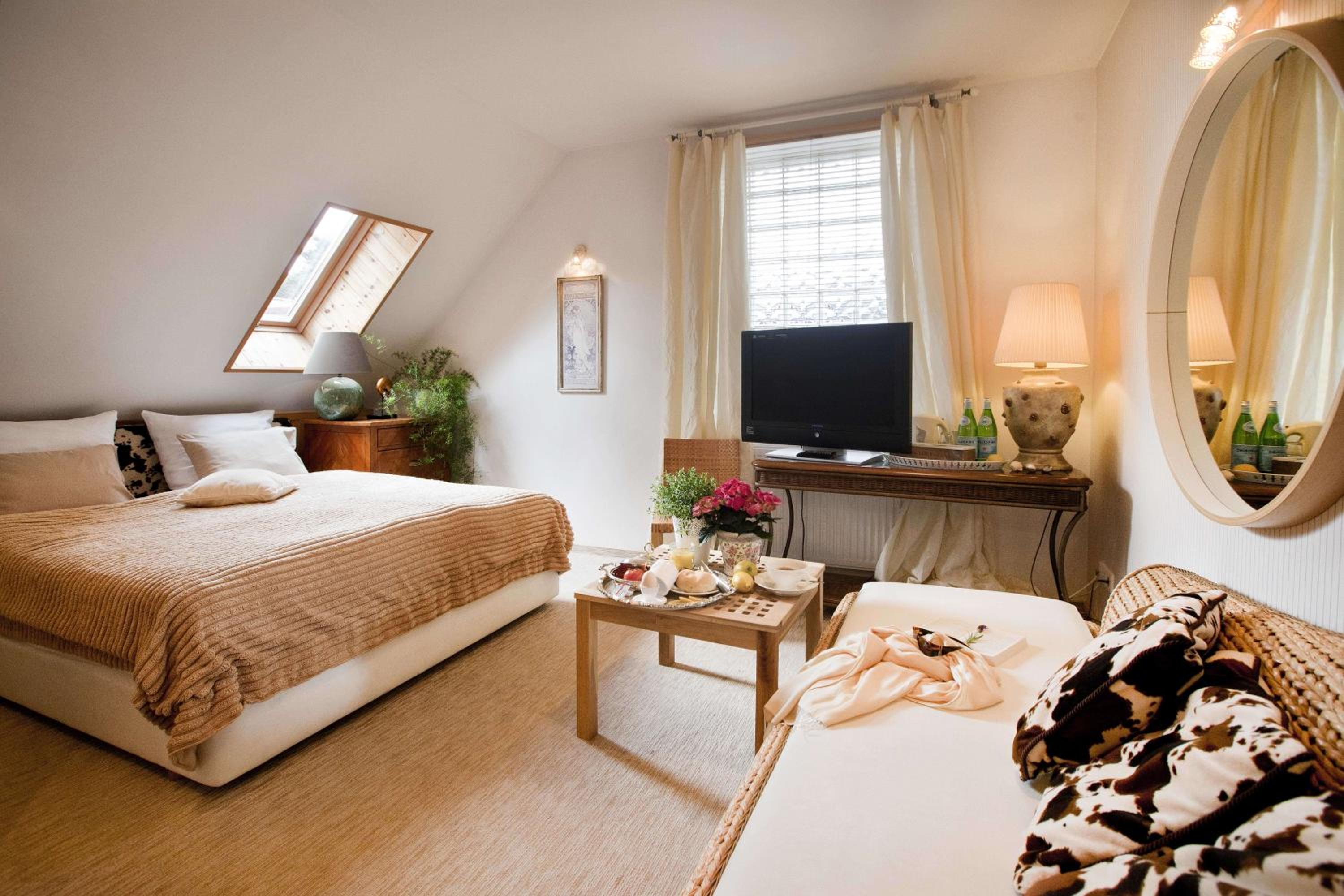 Double Room - Photo 10