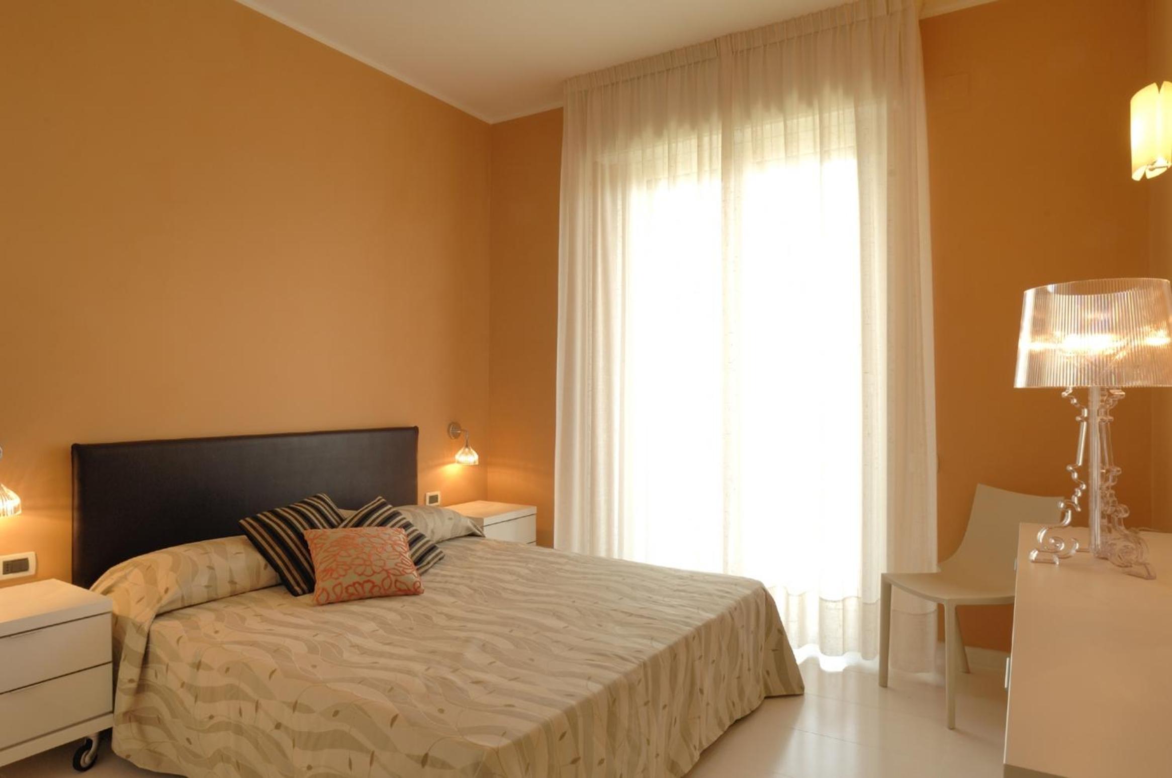 One-Bedroom Apartment in dependence (4 adults + 1 child) - Photo 1