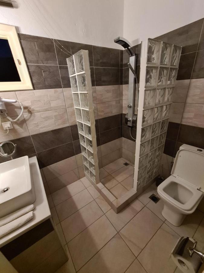 Deluxe Twin Room with Sea View - Photo 23