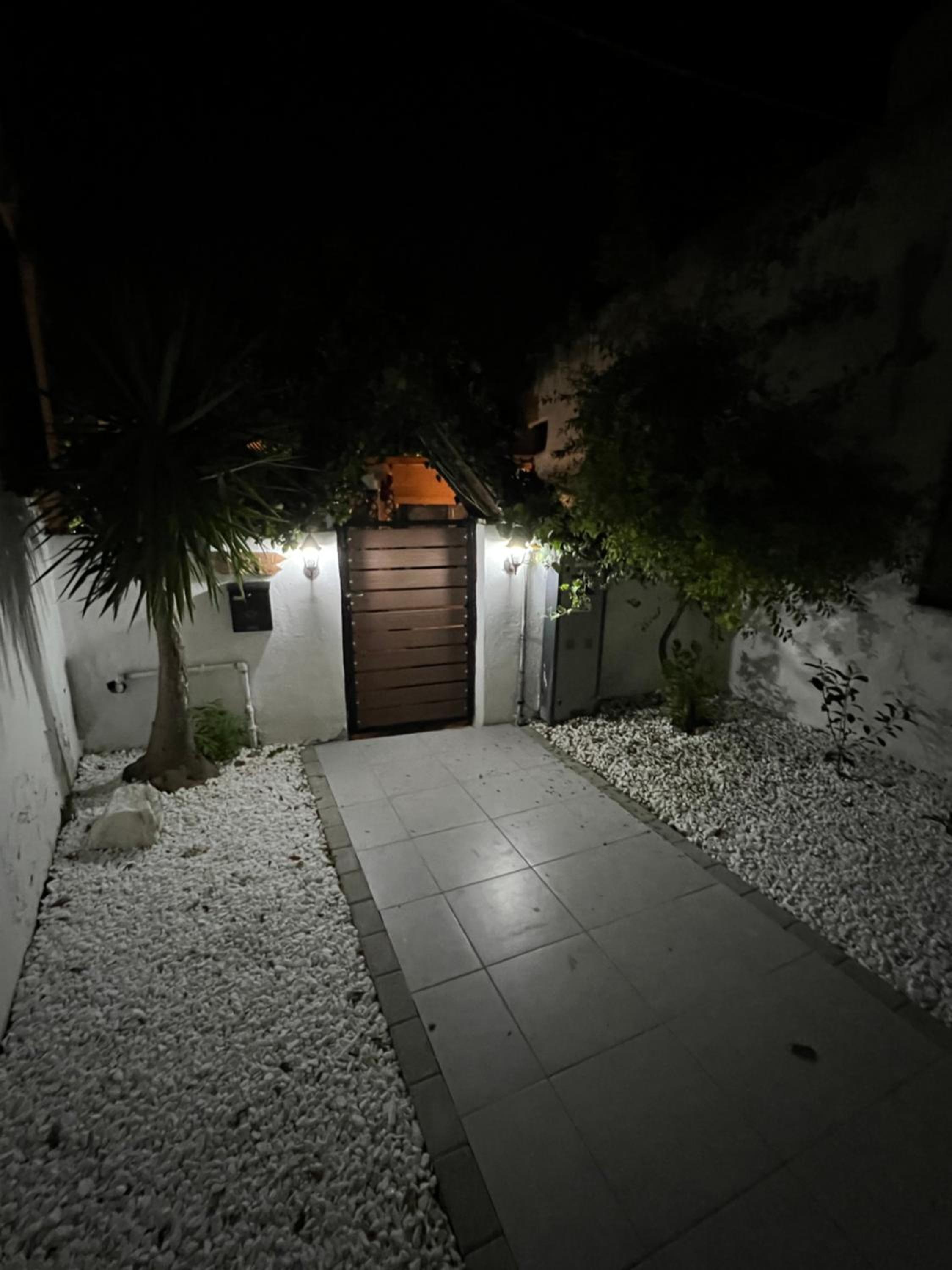 One-Bedroom House - Photo 52