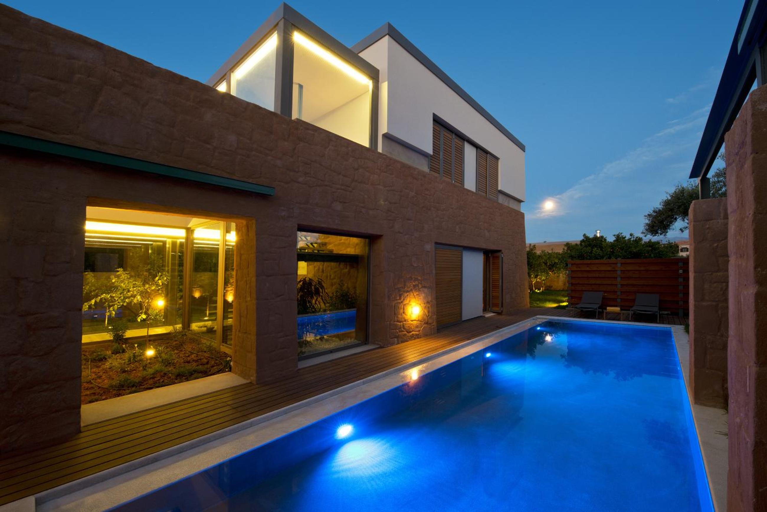 Three-Bedroom Villa with Private Pool photo 3