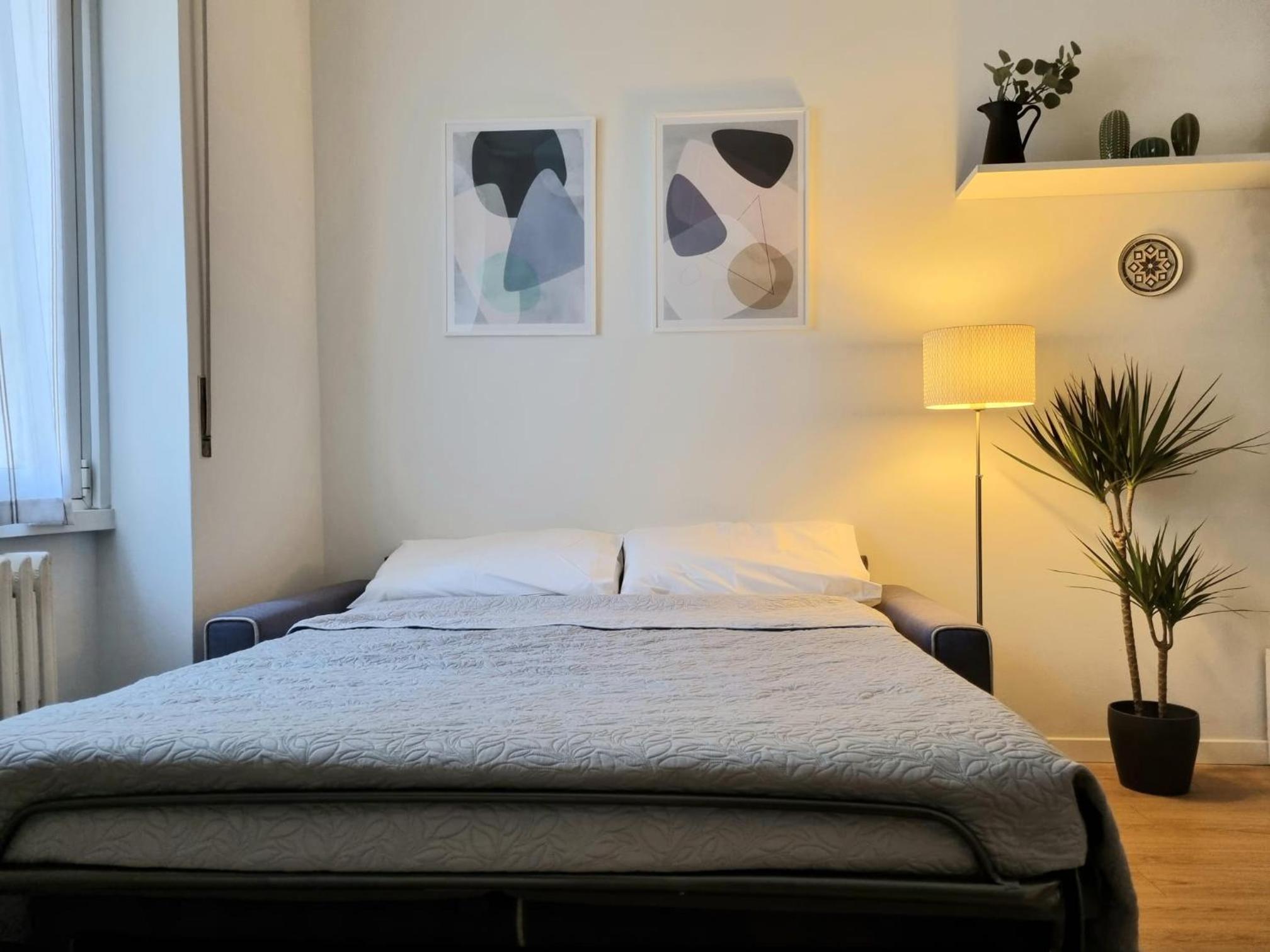 One-Bedroom Apartment