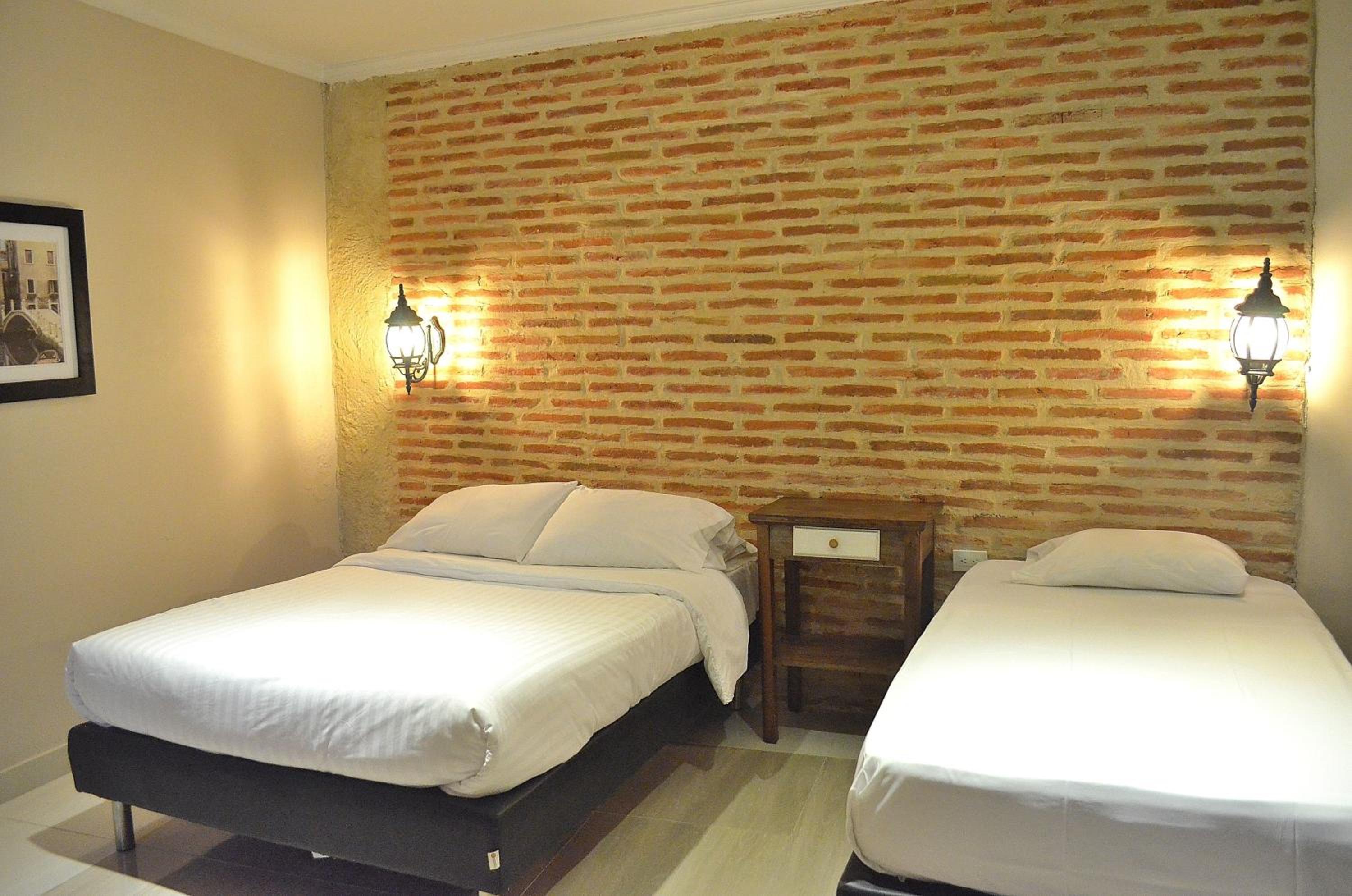 Deluxe Triple Room photo 2