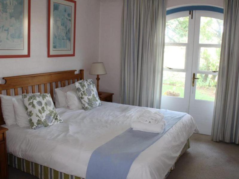 Three-Bedroom Villa photo 1