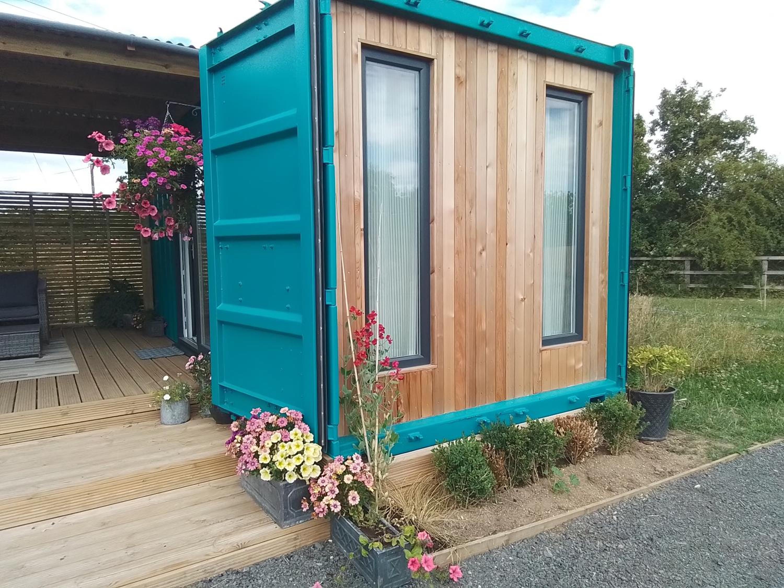One-Bedroom House photo 2
