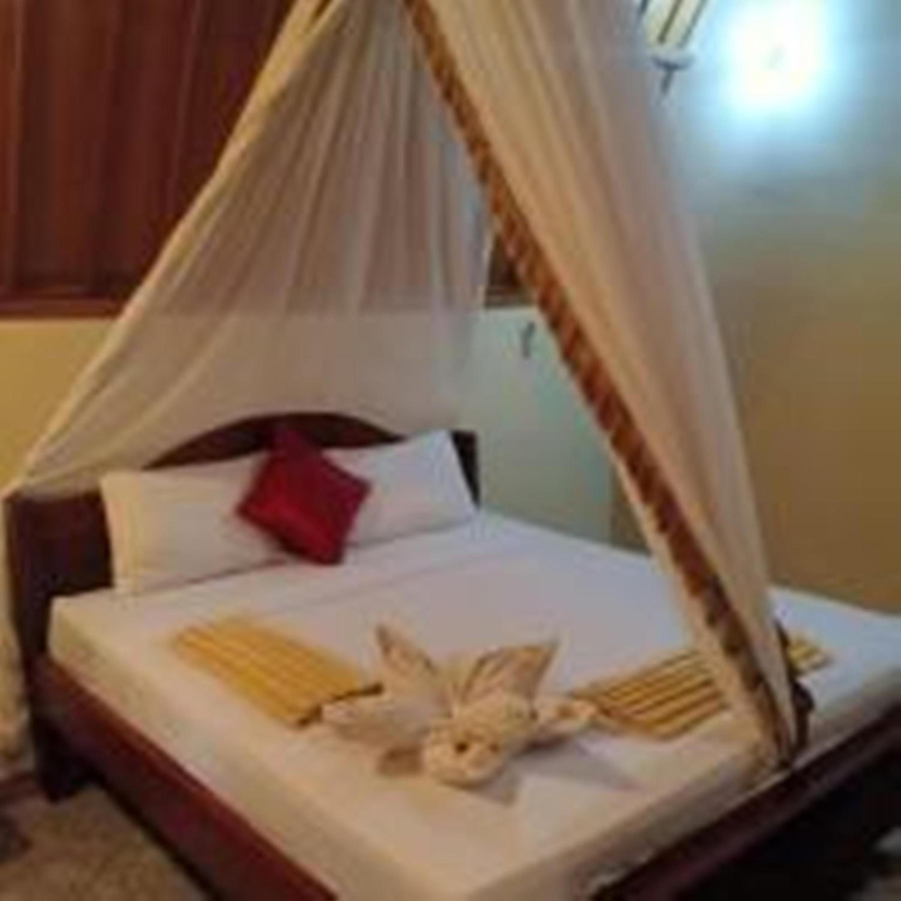 Double Room with Garden View - Photo 2