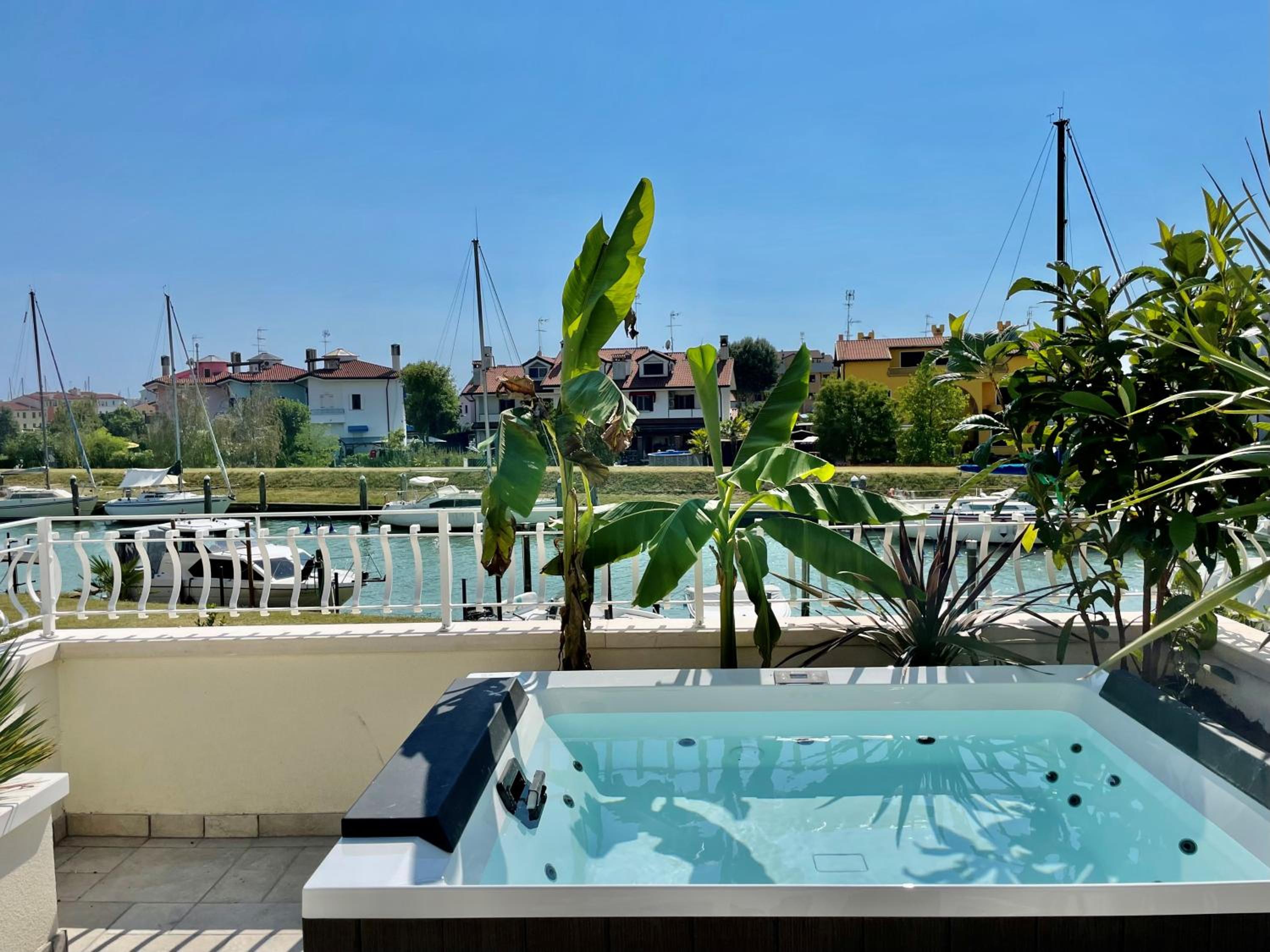 Suite with Pool View photo 2