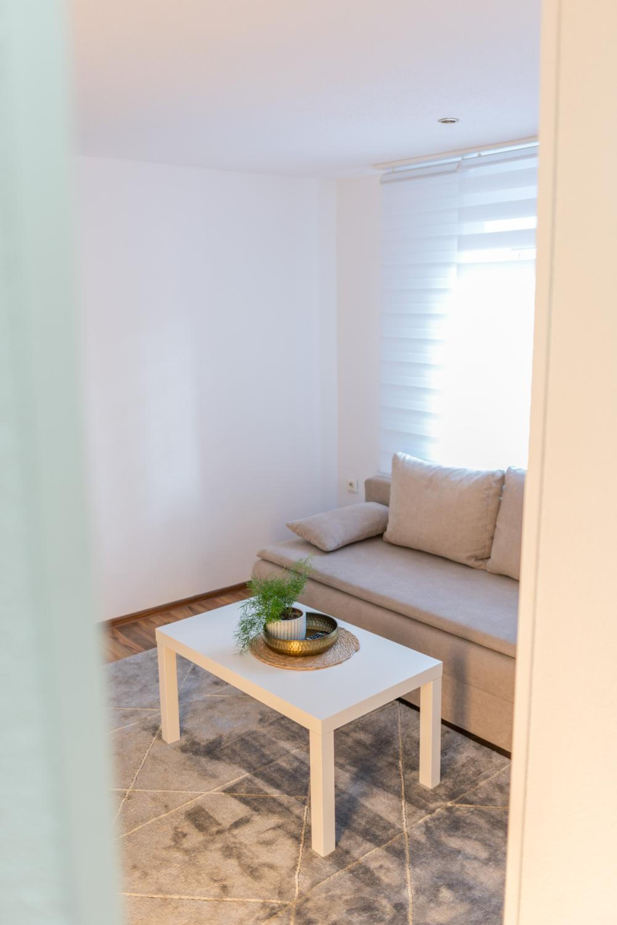 Apartment with Terrace - Photo 1
