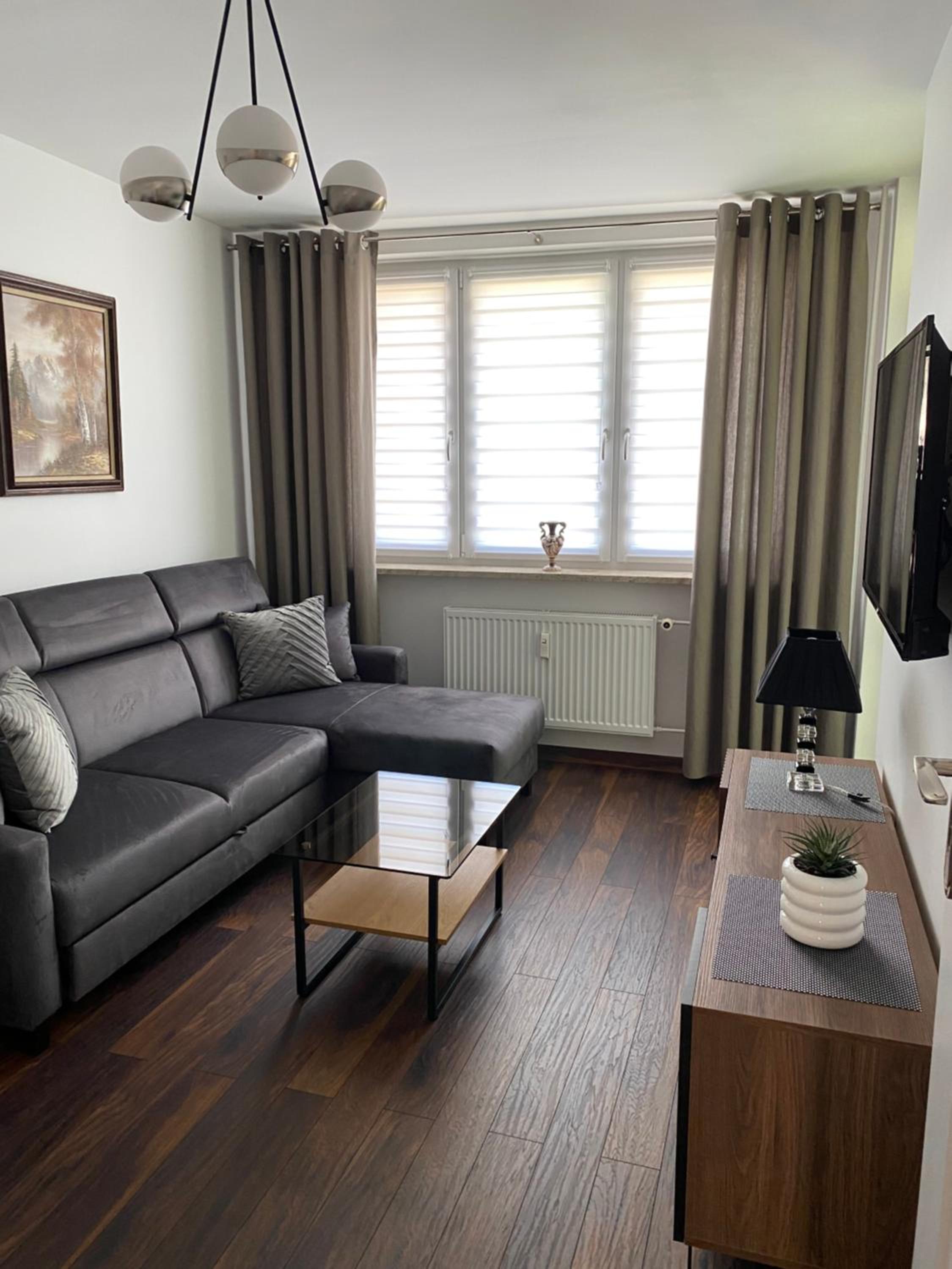 Two-Bedroom Apartment - Photo 24