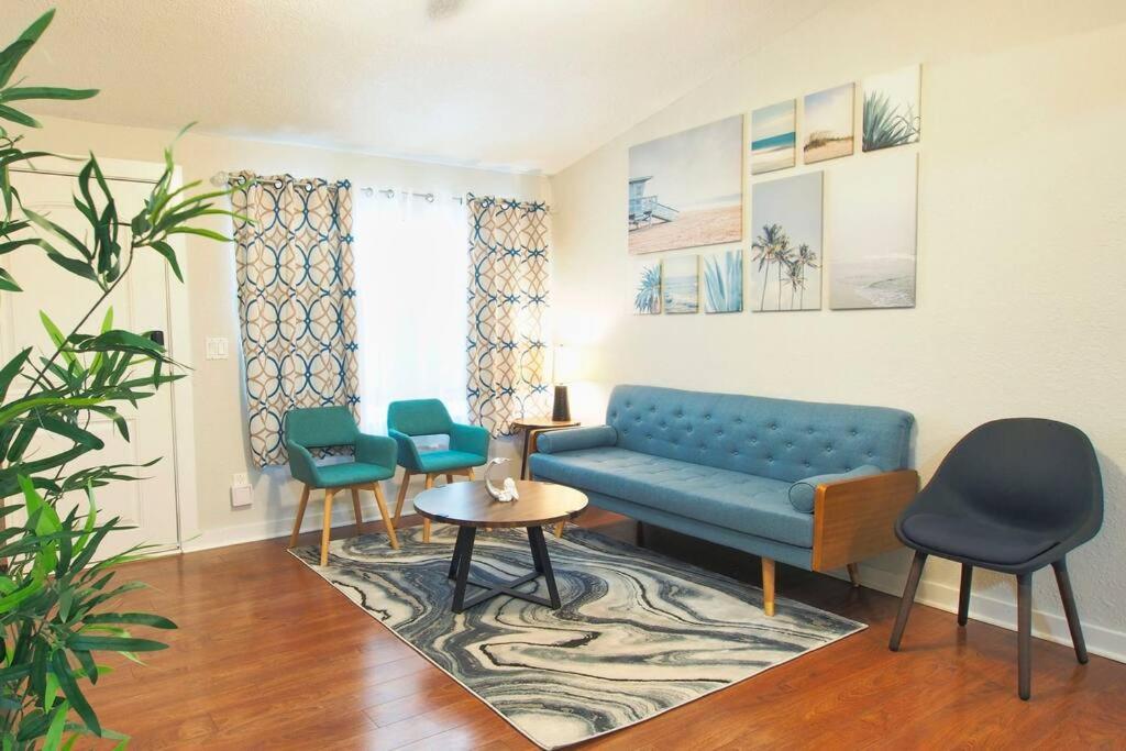 Four-Bedroom House photo 1
