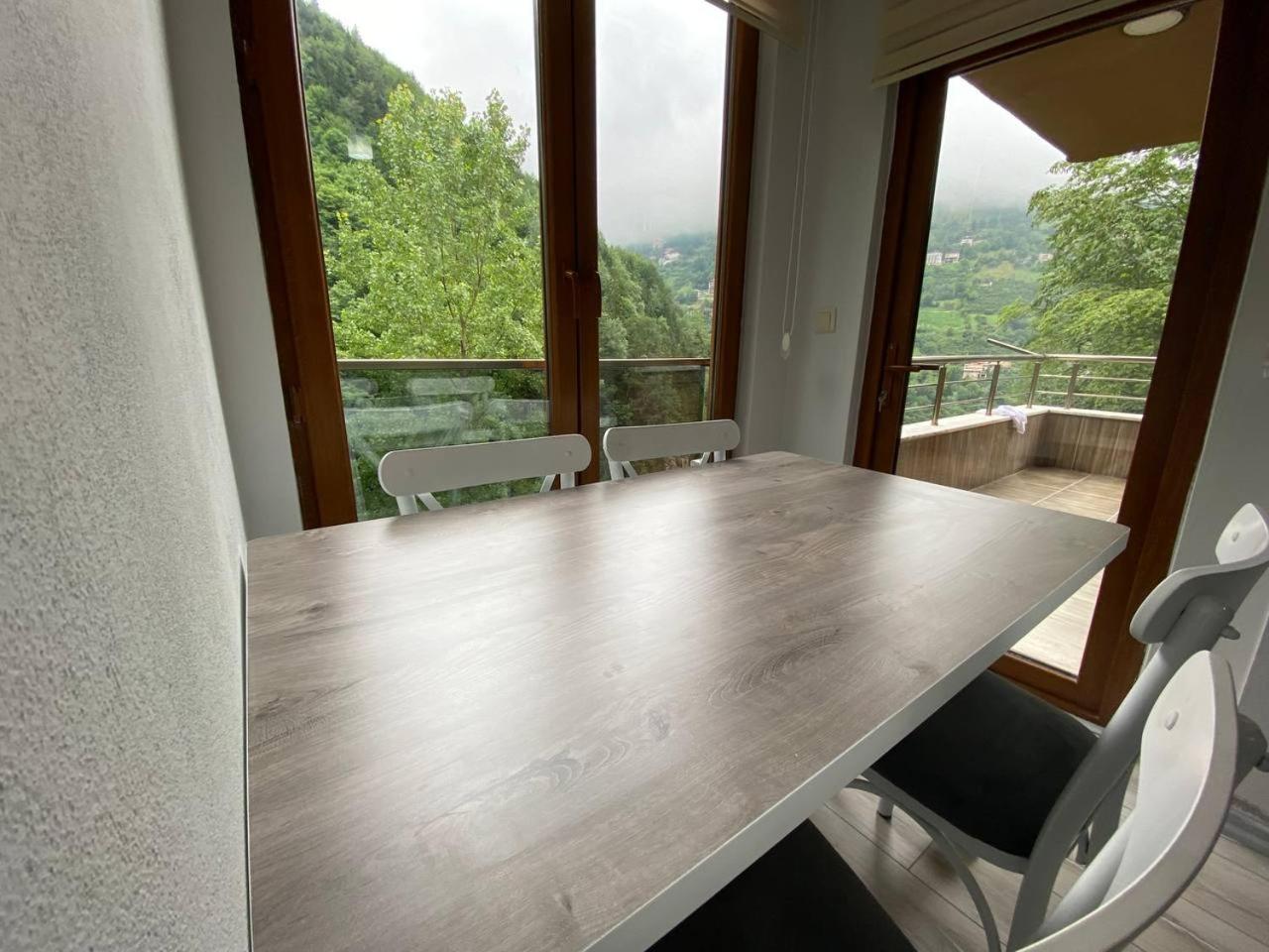 Apartment with Balcony - Photo 10