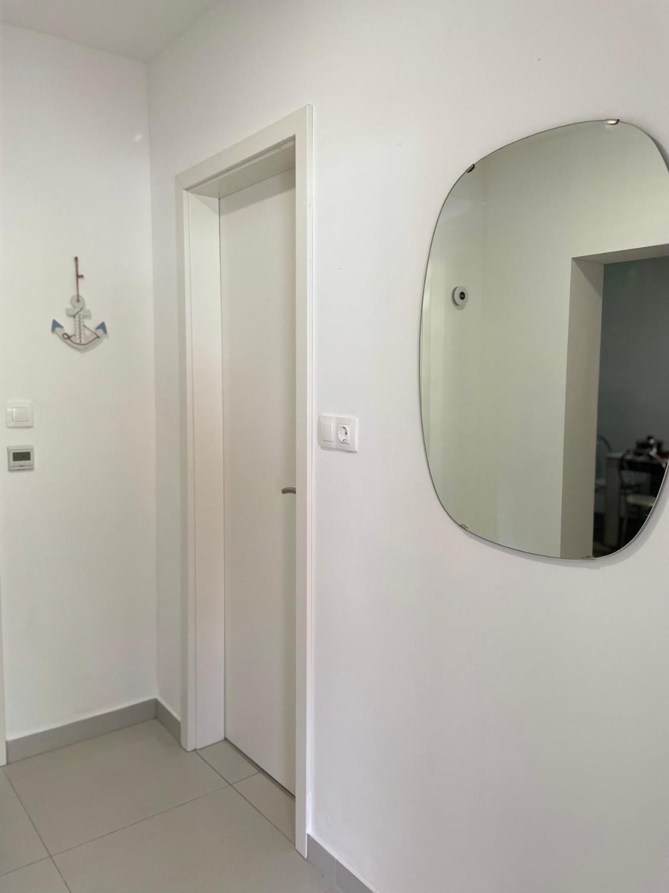 One-Bedroom Apartment - Photo 18