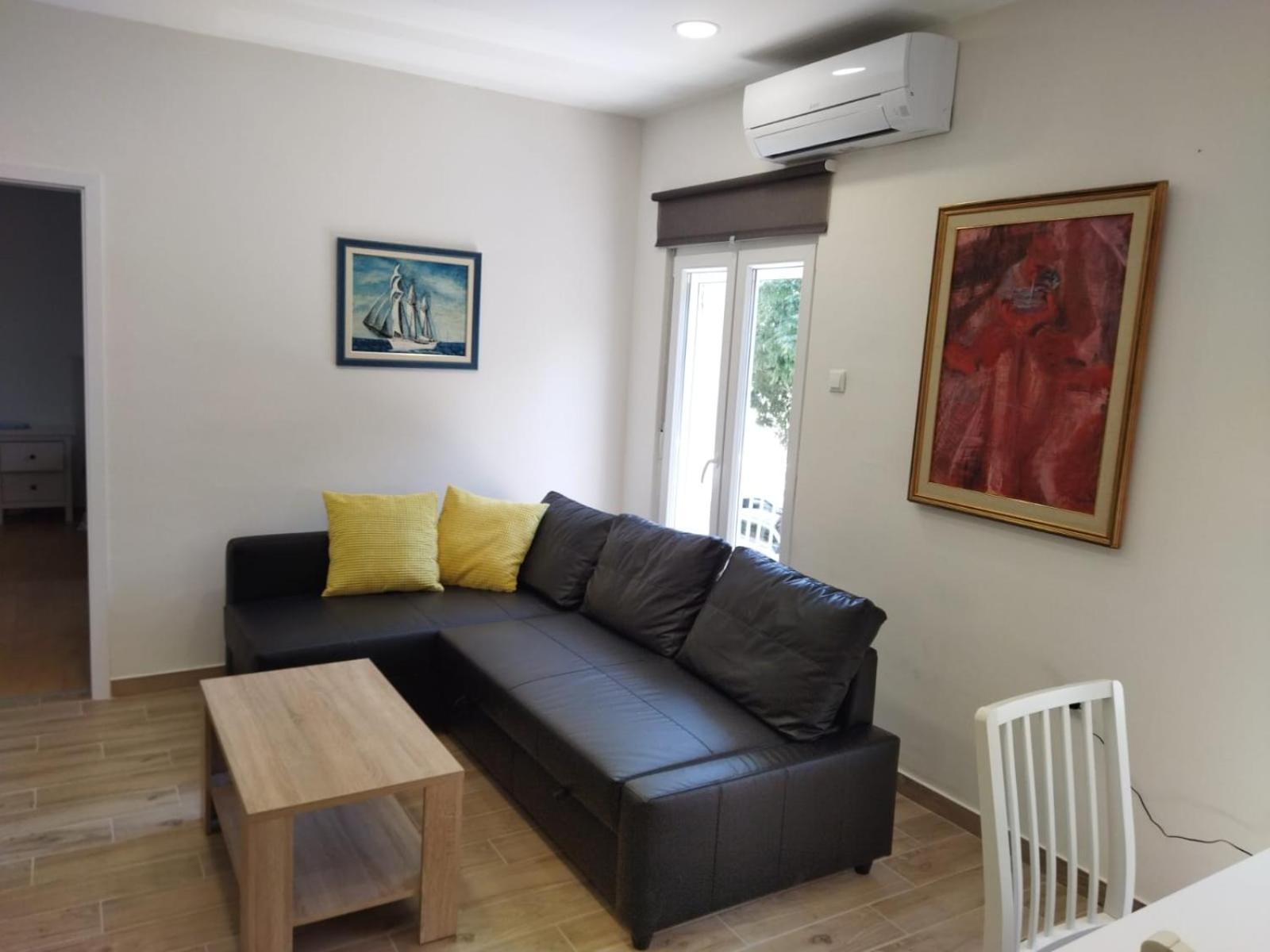 Three-Bedroom Apartment photo 1