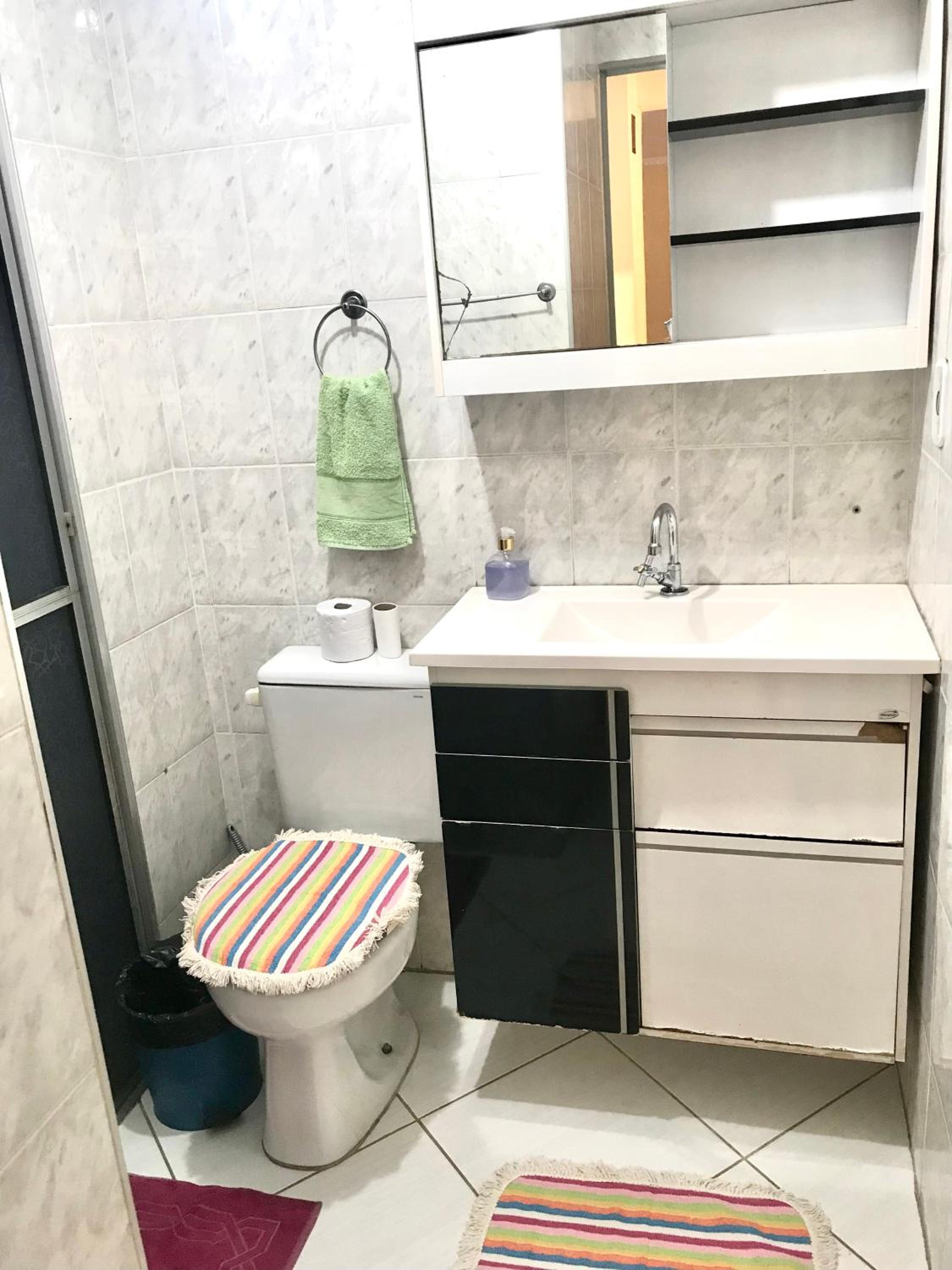 Two-Bedroom Apartment - Photo 19