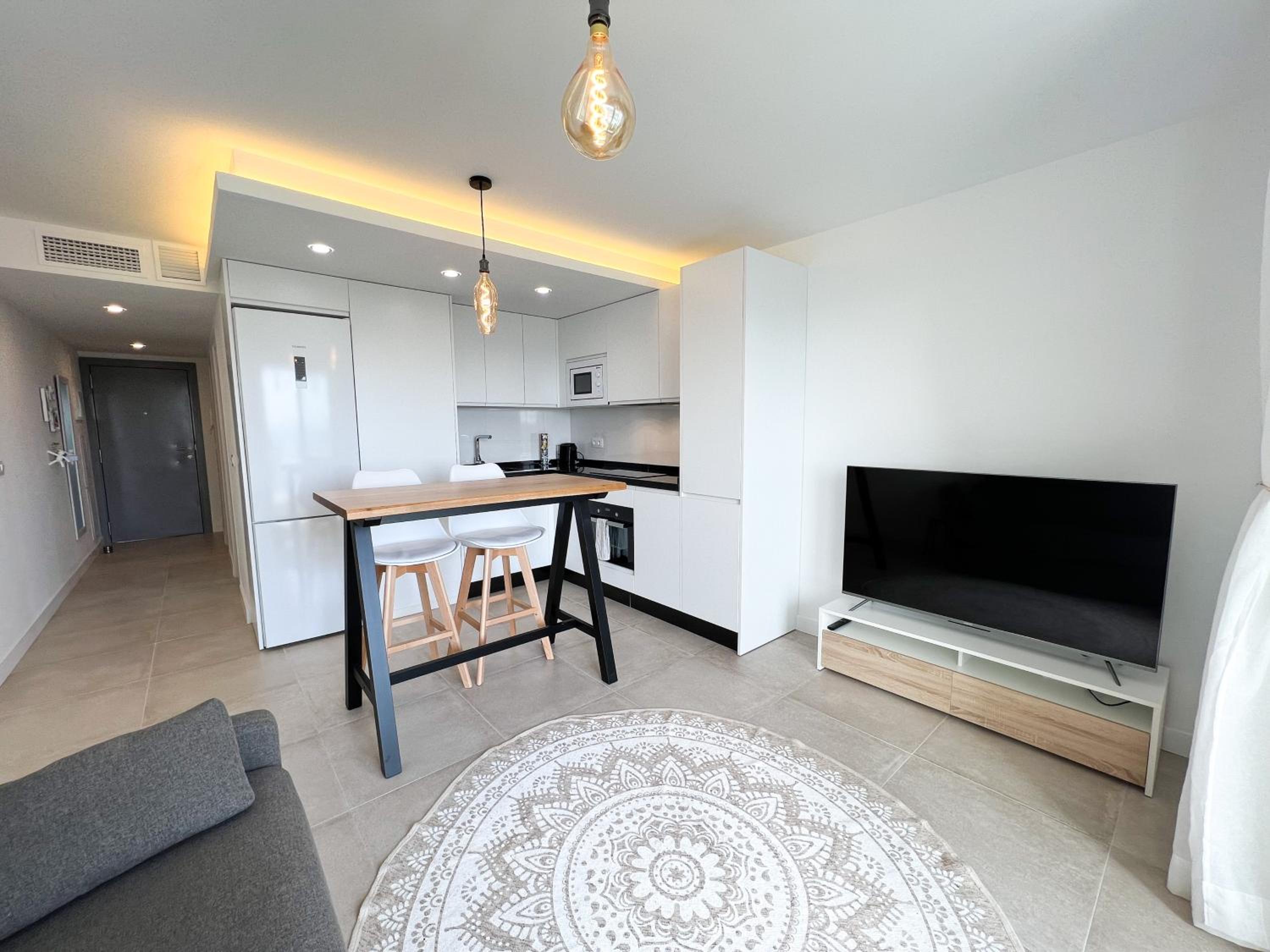 One-Bedroom Apartment photo 2