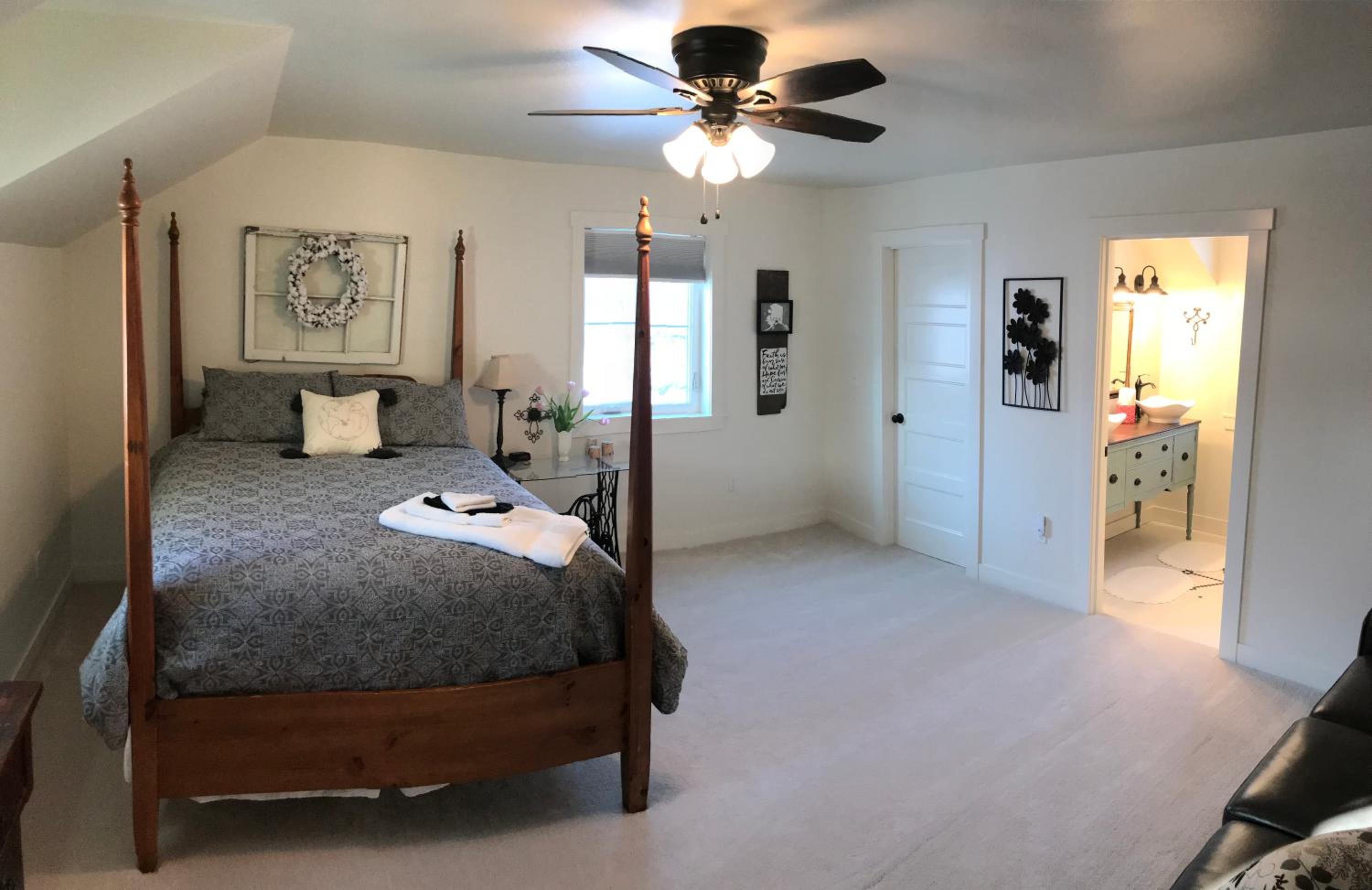 Deluxe Queen Room photo 3