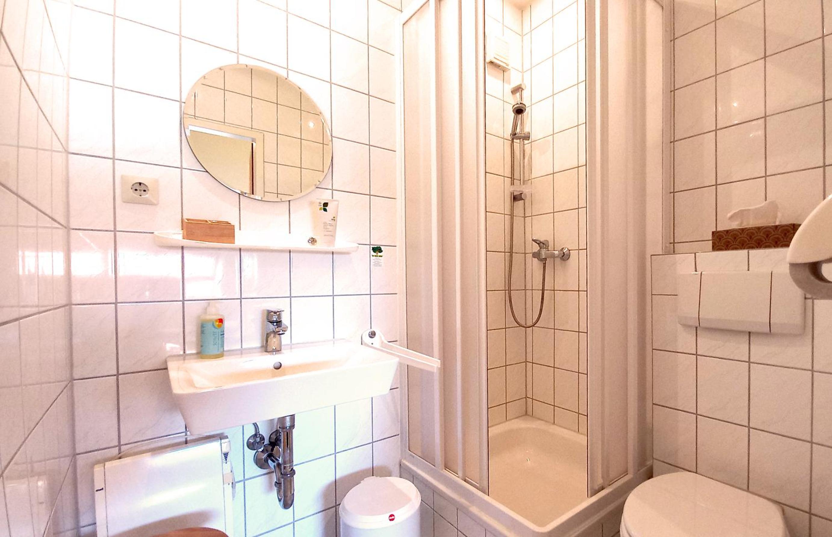 Double Room with Private Bathroom photo 2