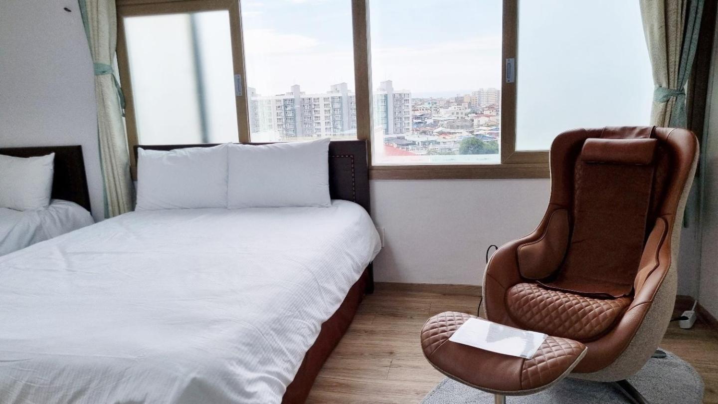 Two-Bedroom Suite