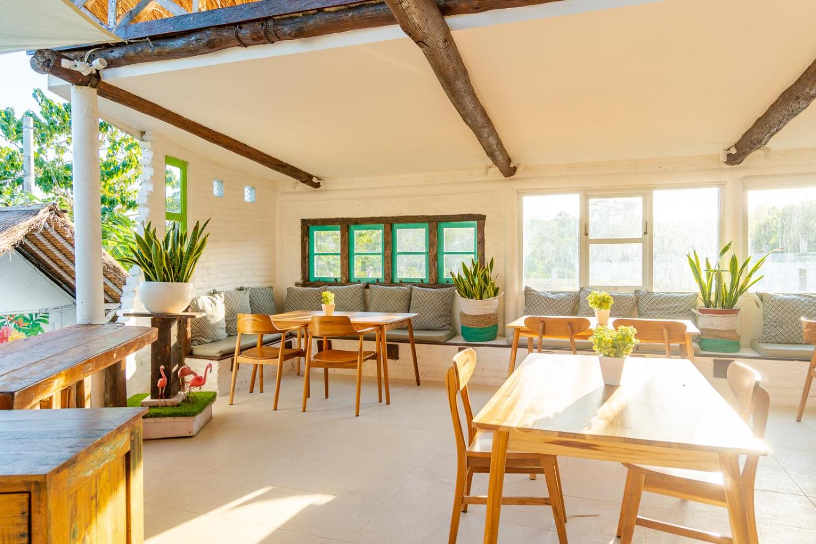 Double Room with Garden View - Photo 10