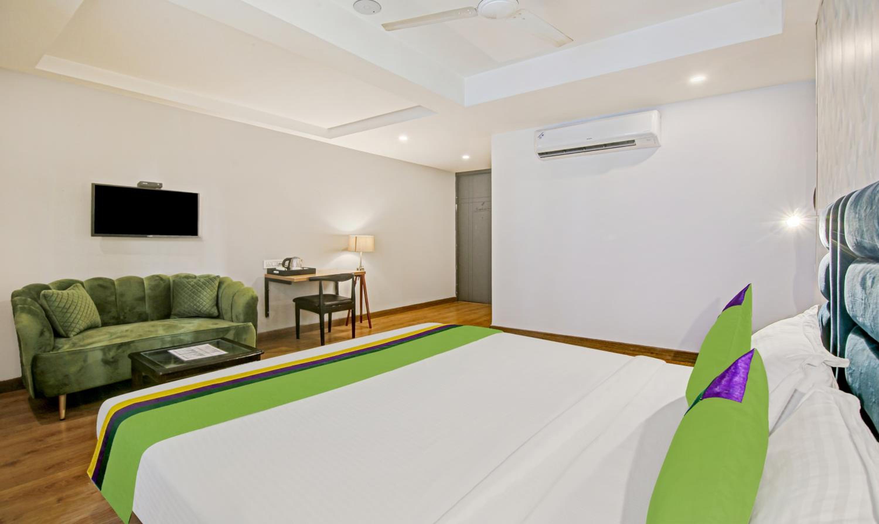 Deluxe Double Room - Photo 3