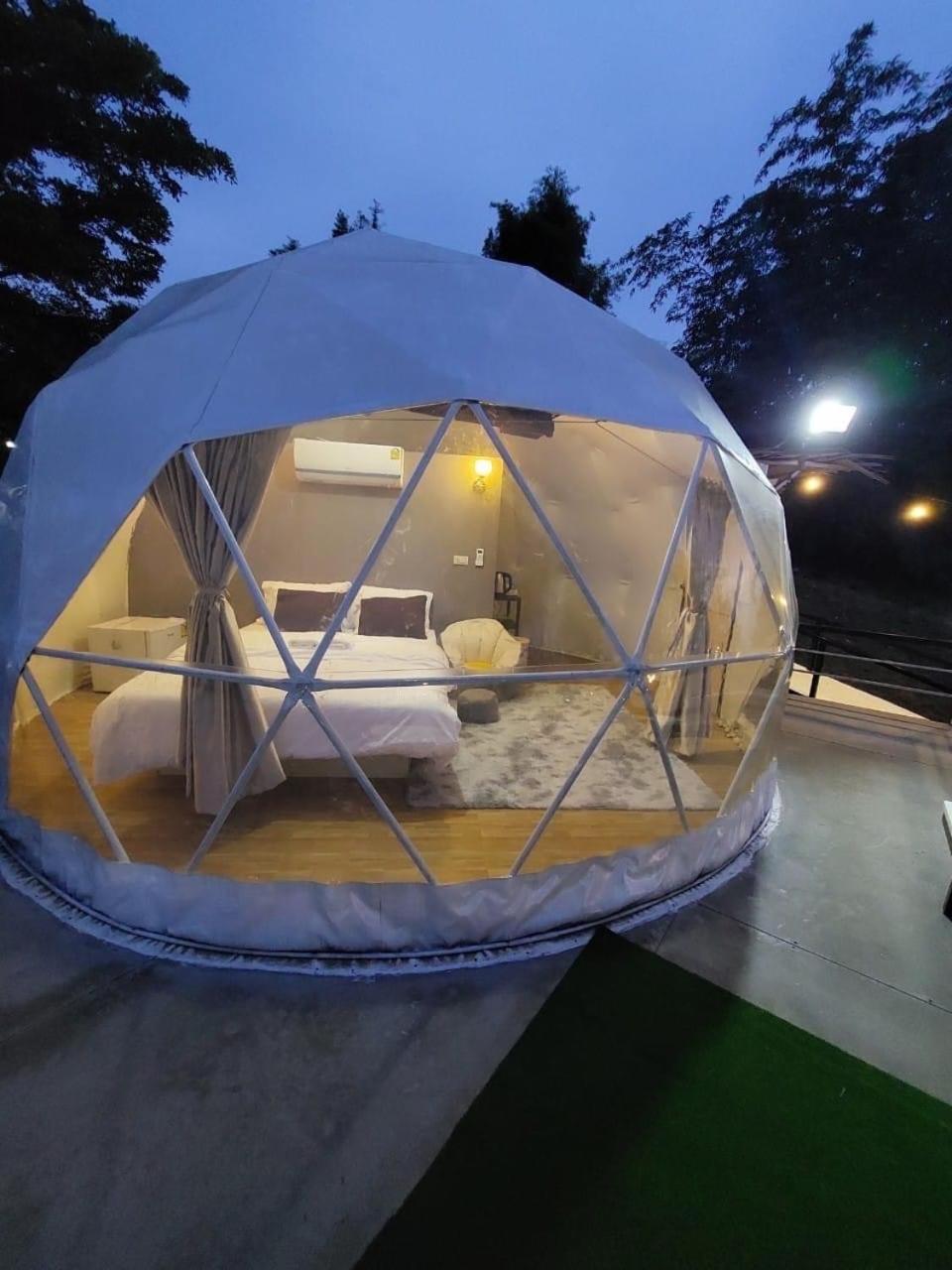 Tent - Photo 12