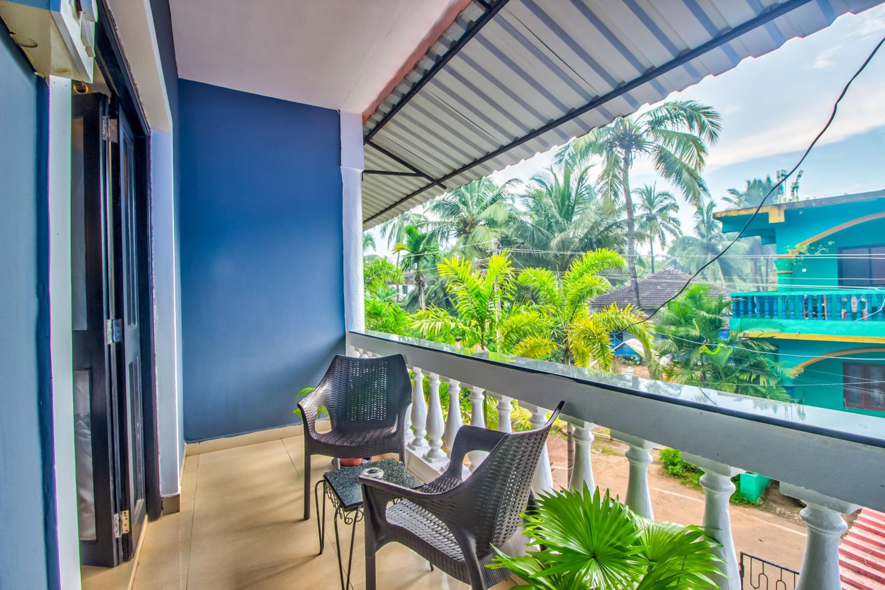 Studio with Balcony - Photo 25