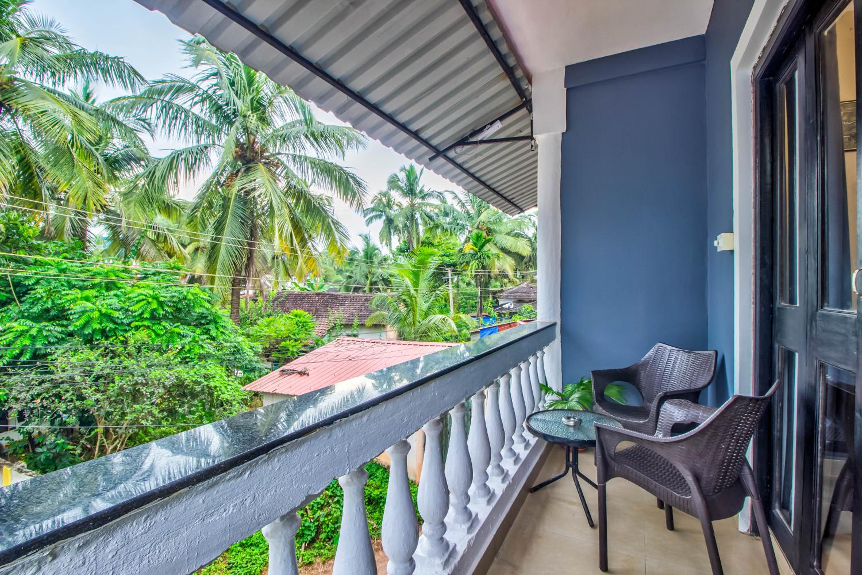 Studio with Balcony - Photo 22