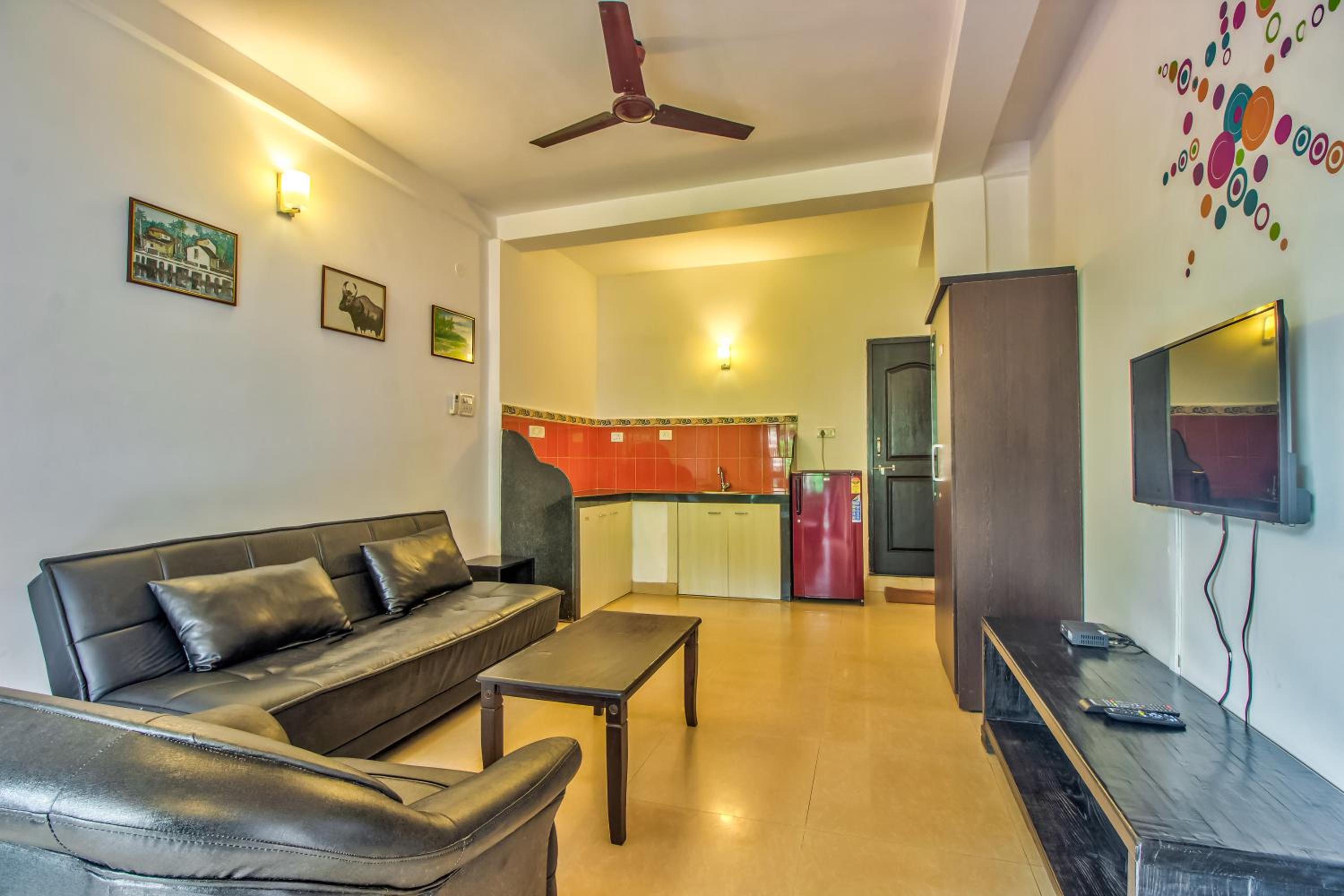 King Studio with Sofa Bed - Photo 16
