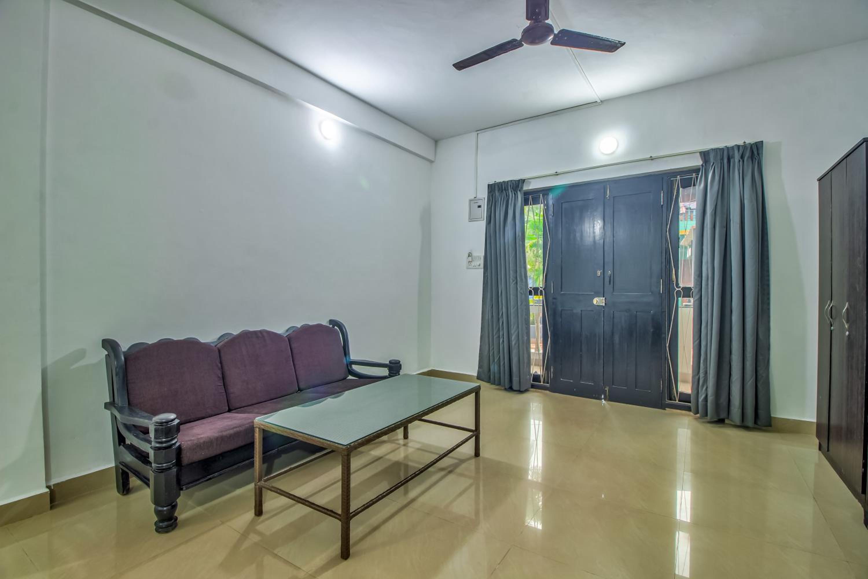 King Studio with Sofa Bed - Photo 24