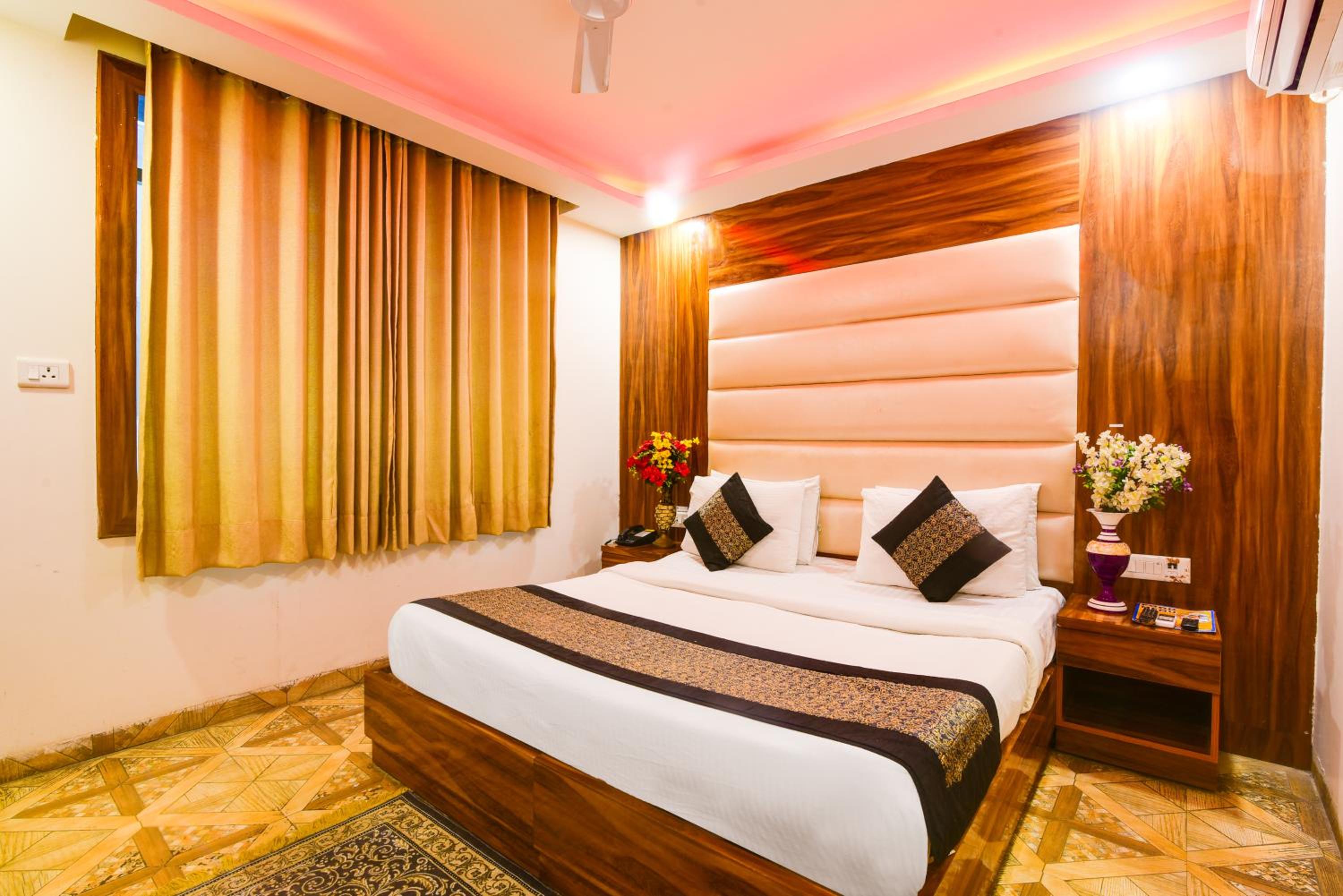 Deluxe Double Room photo 2