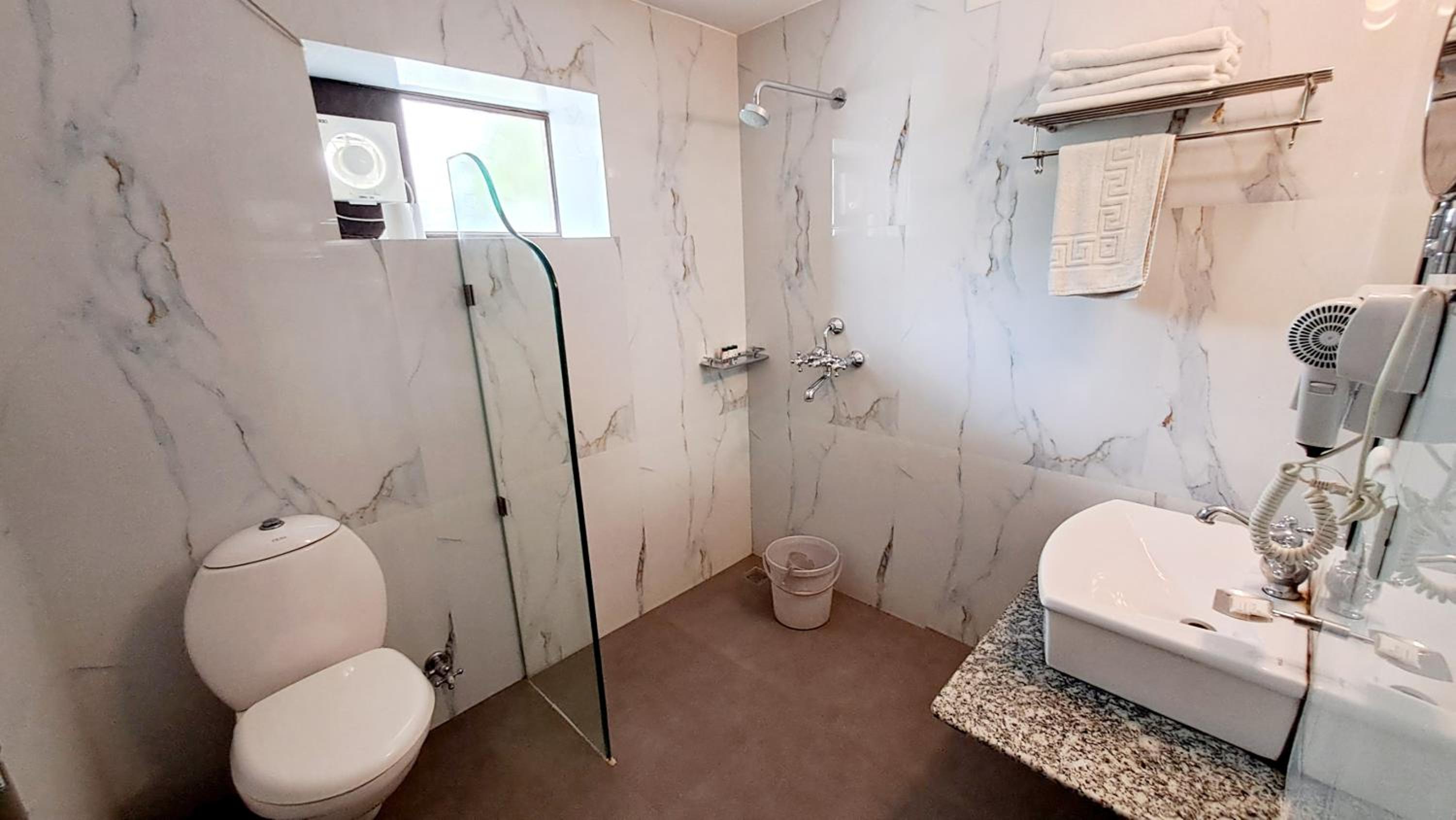 Superior Double or Twin Room photo 2