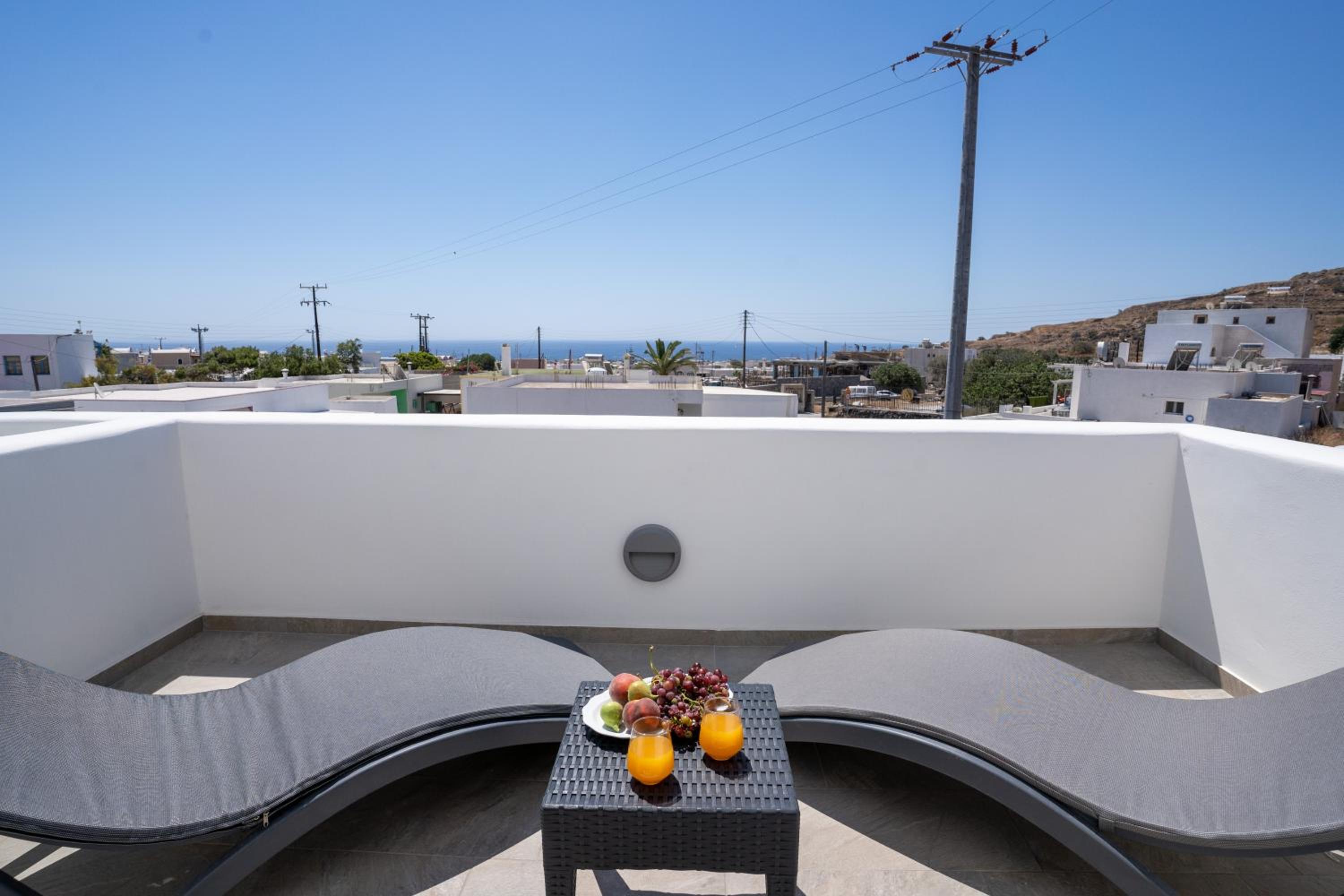 Sea View Suite with Private Hot tub - Photo 10