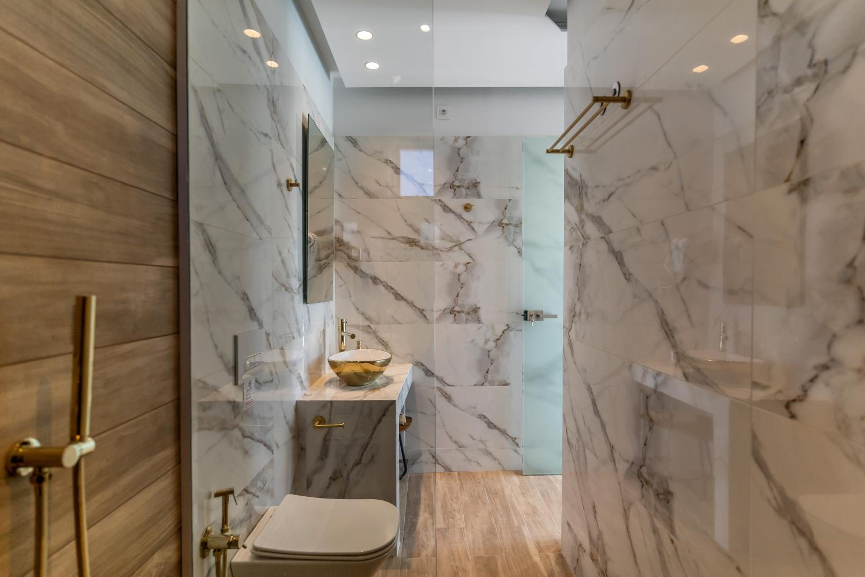 Suite with Private Heated Pool - Photo 19
