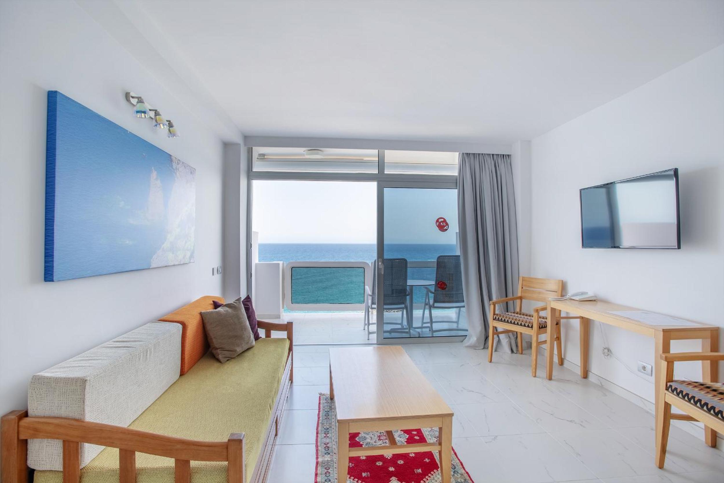 Suite Junior con vista al mar.