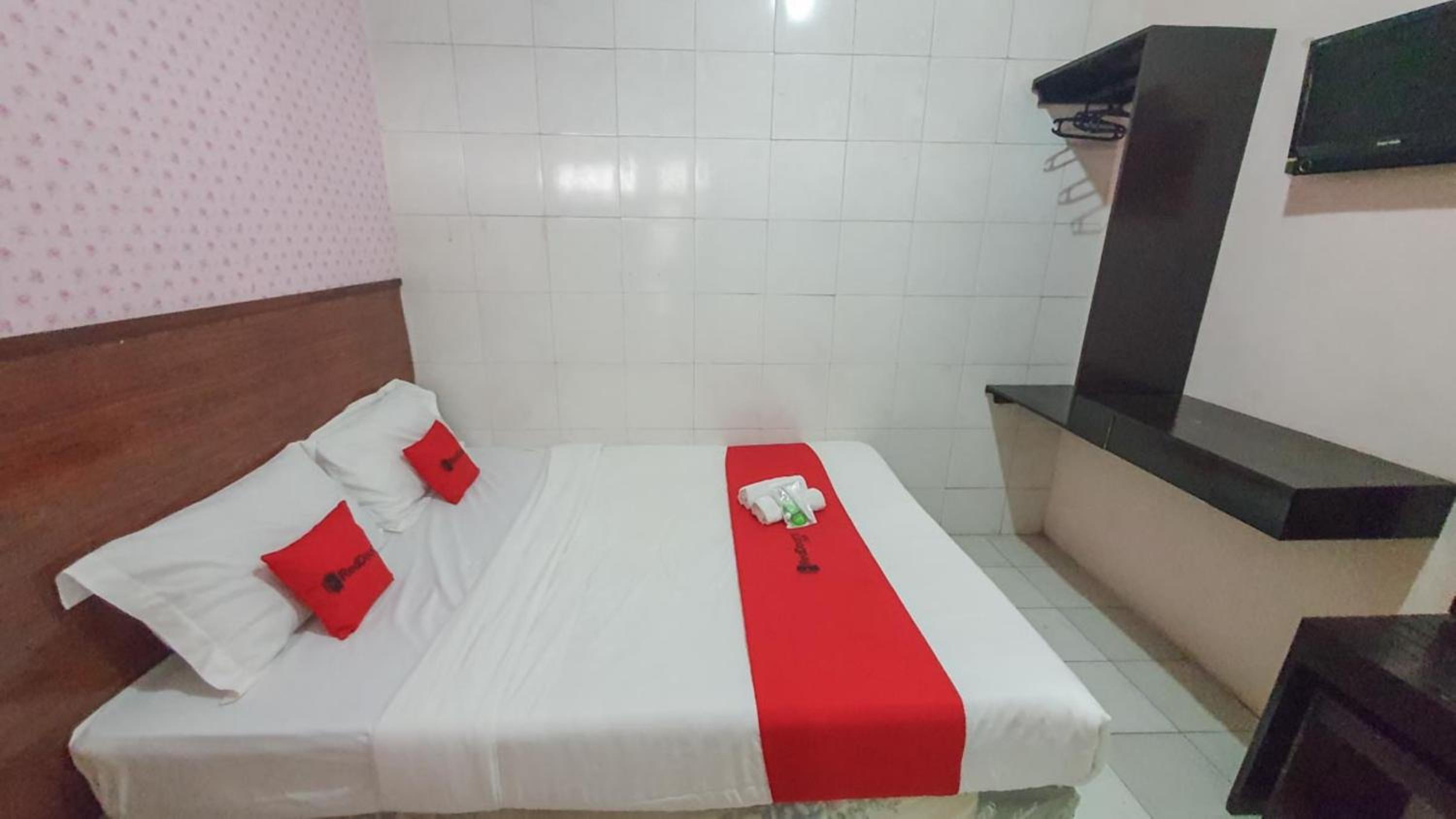 Standard Double Room - Photo 6
