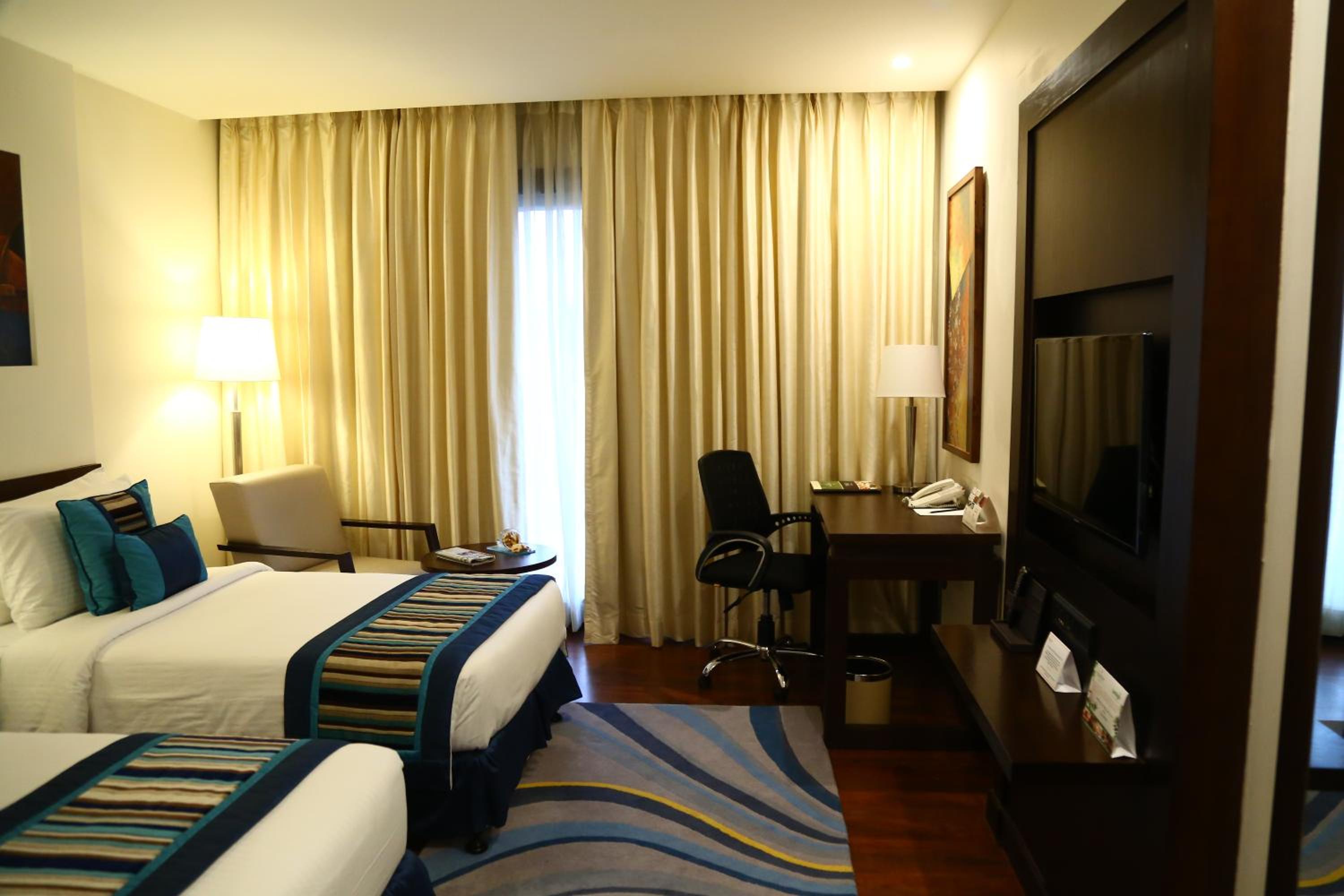 Deluxe Twin Room photo 3