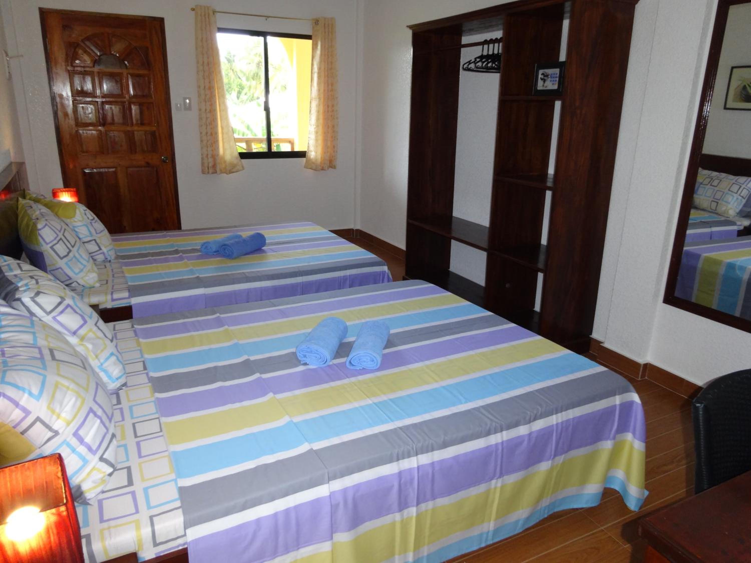 Deluxe Family Room - Photo 4