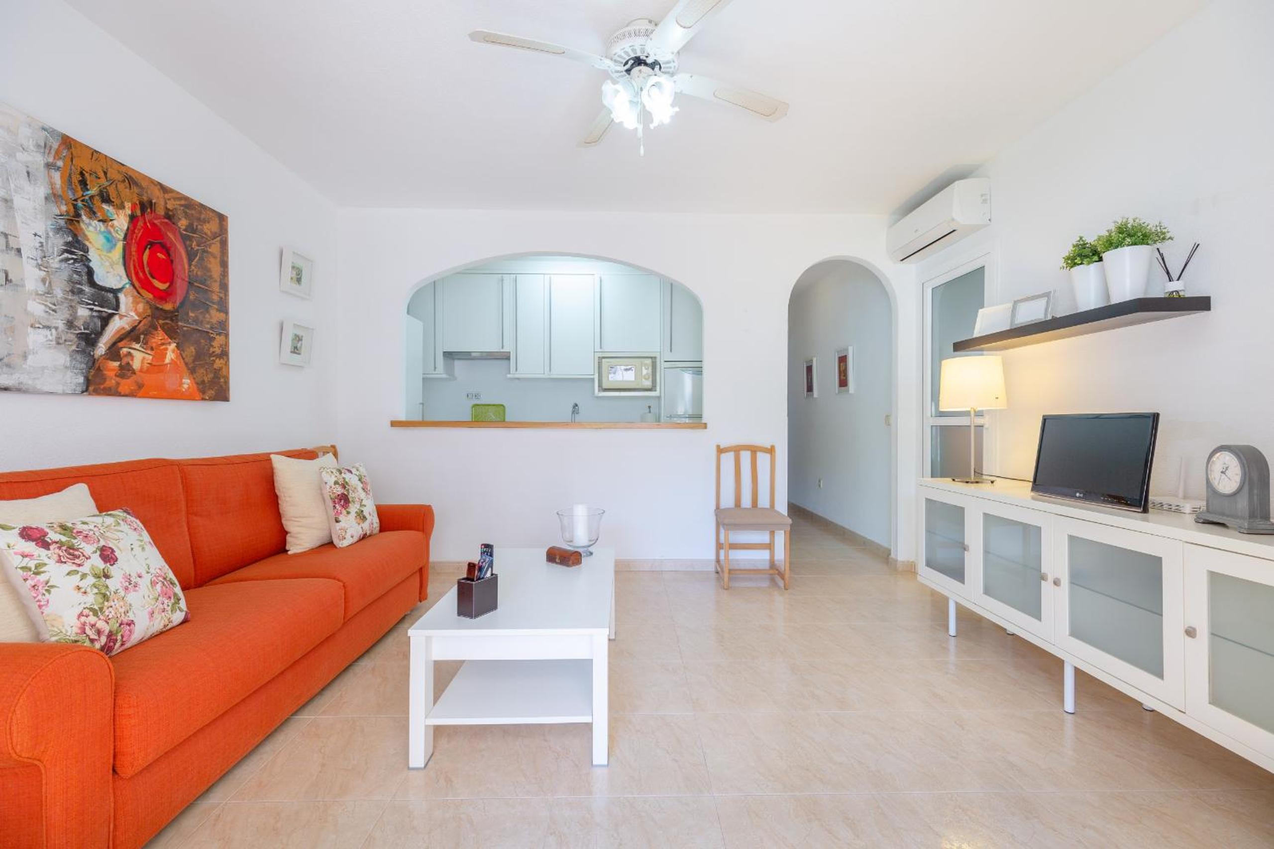 Apartamento con vista a la piscina