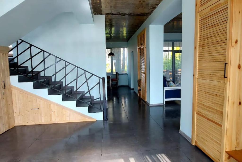 Four-Bedroom House photo 2