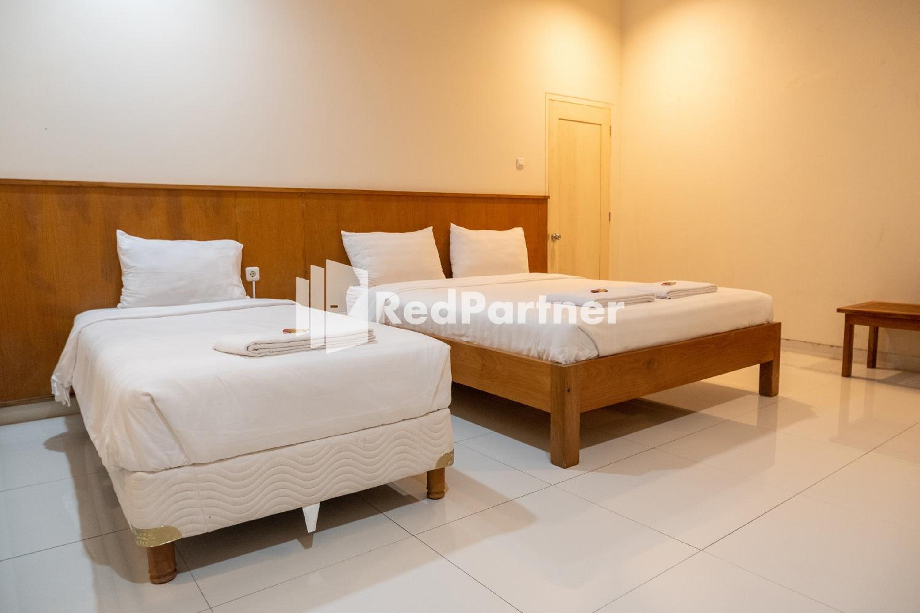 Family Room - Photo 1