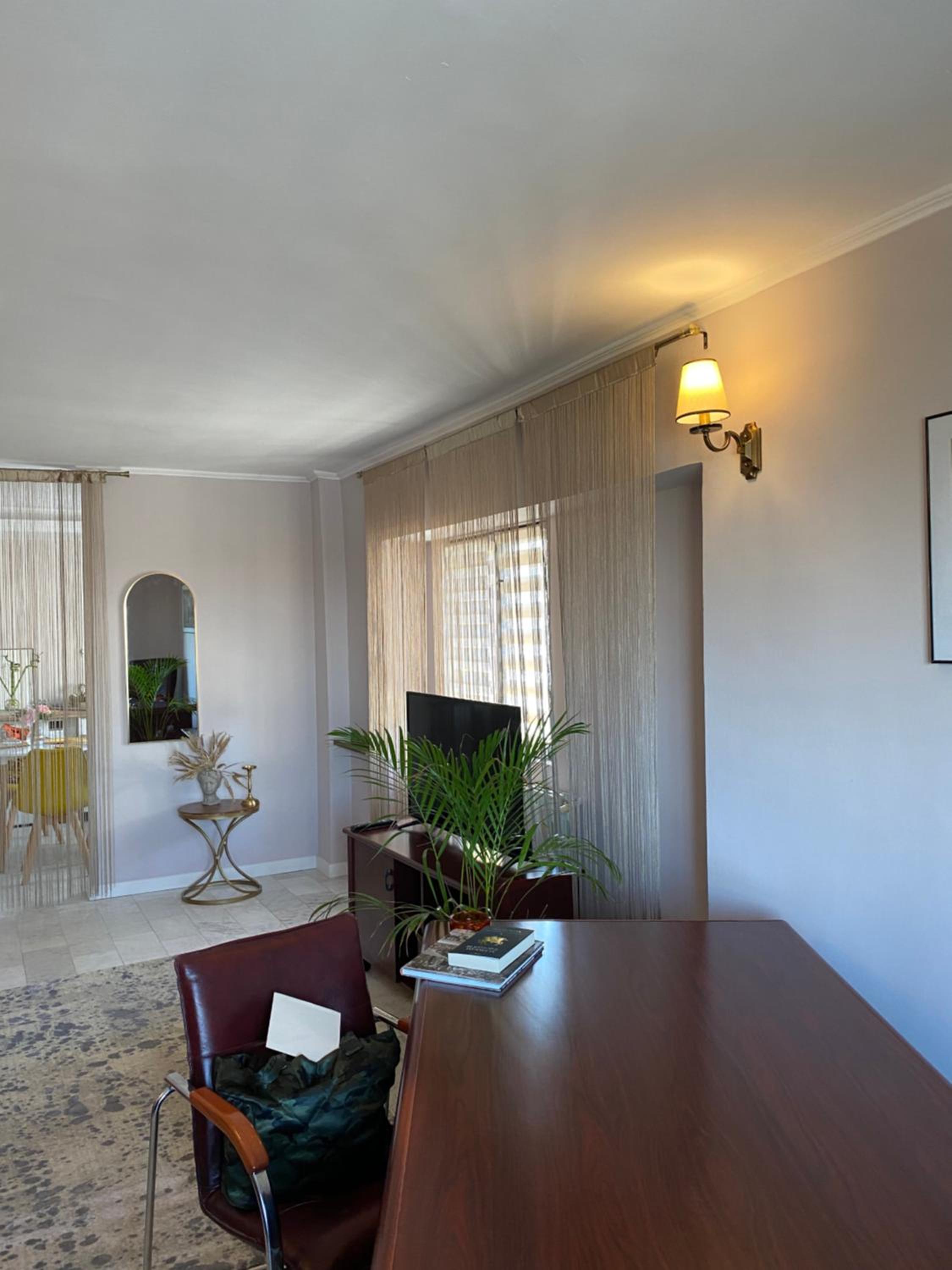 One-Bedroom Apartment - Photo 3