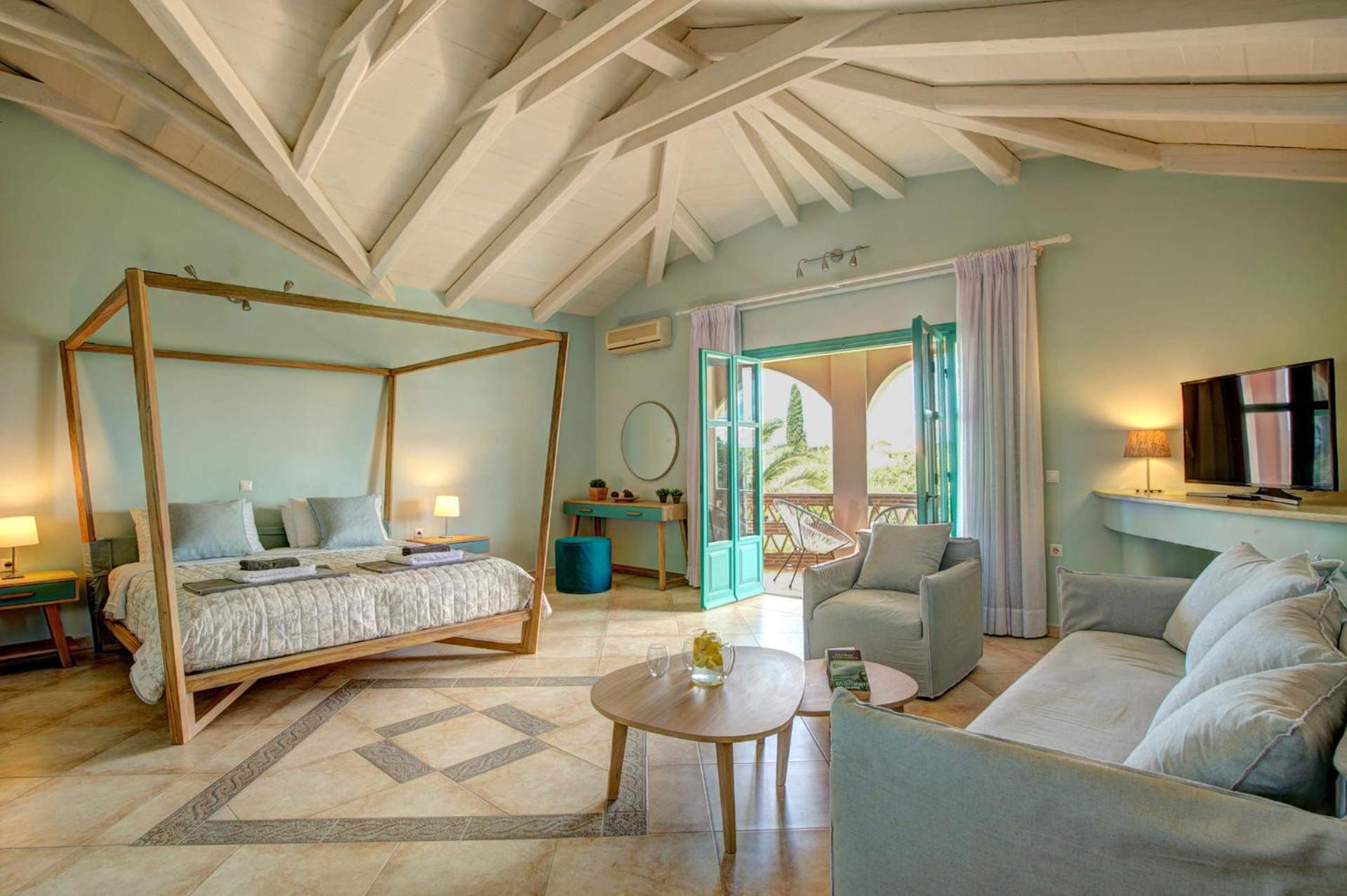 Villa photo 1