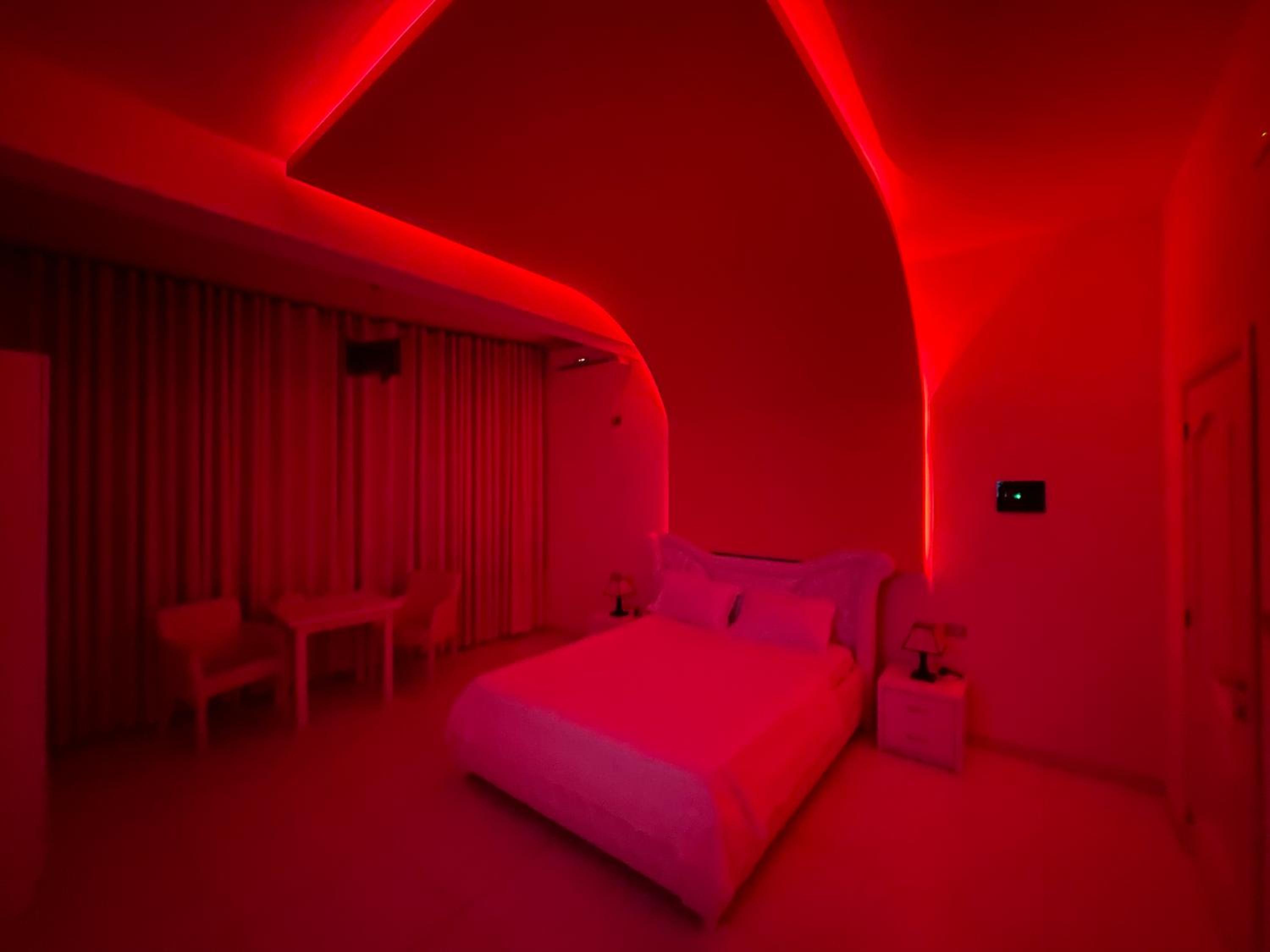 Double Room with Spa Bath photo 2
