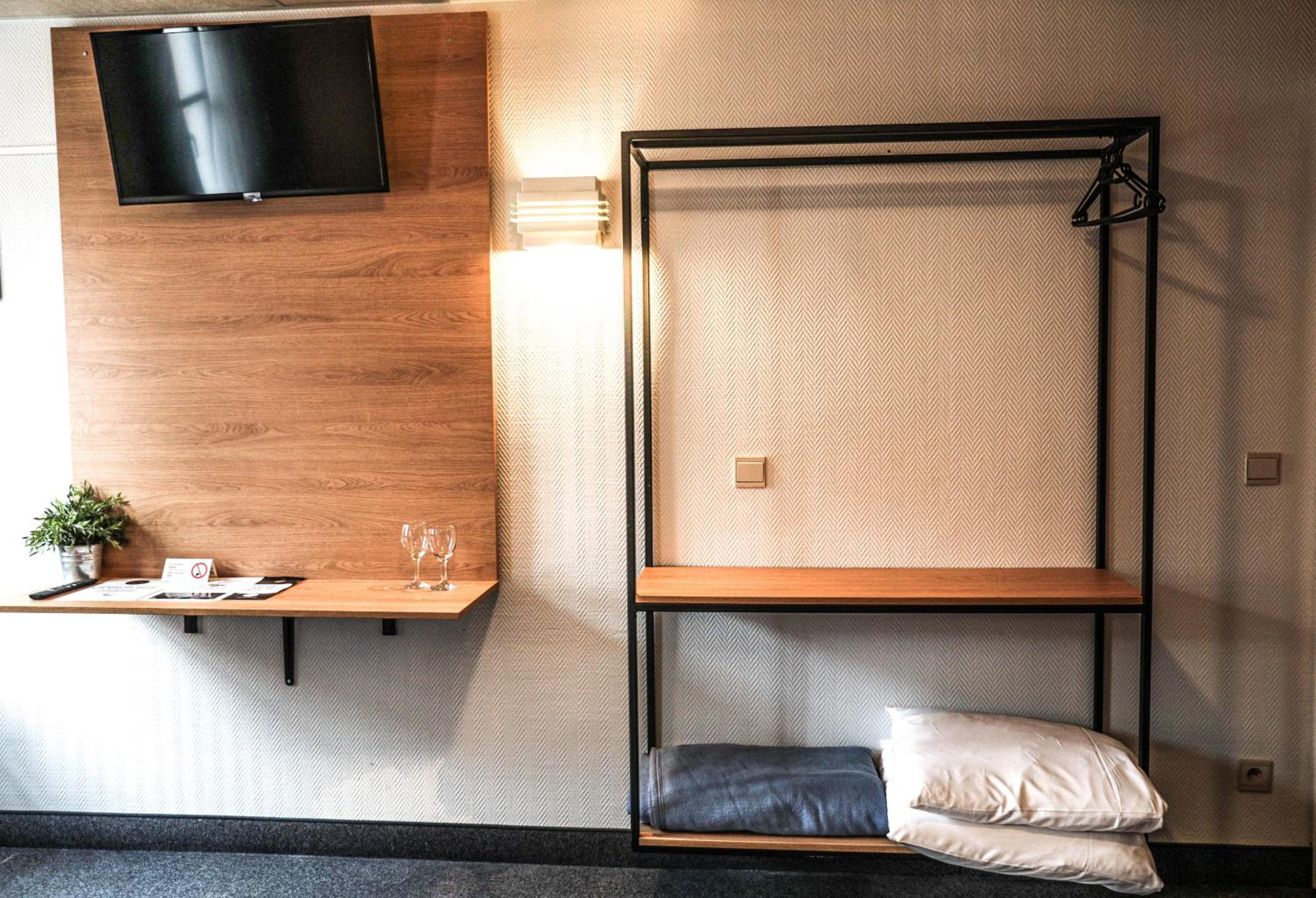 Double Room - Photo 2