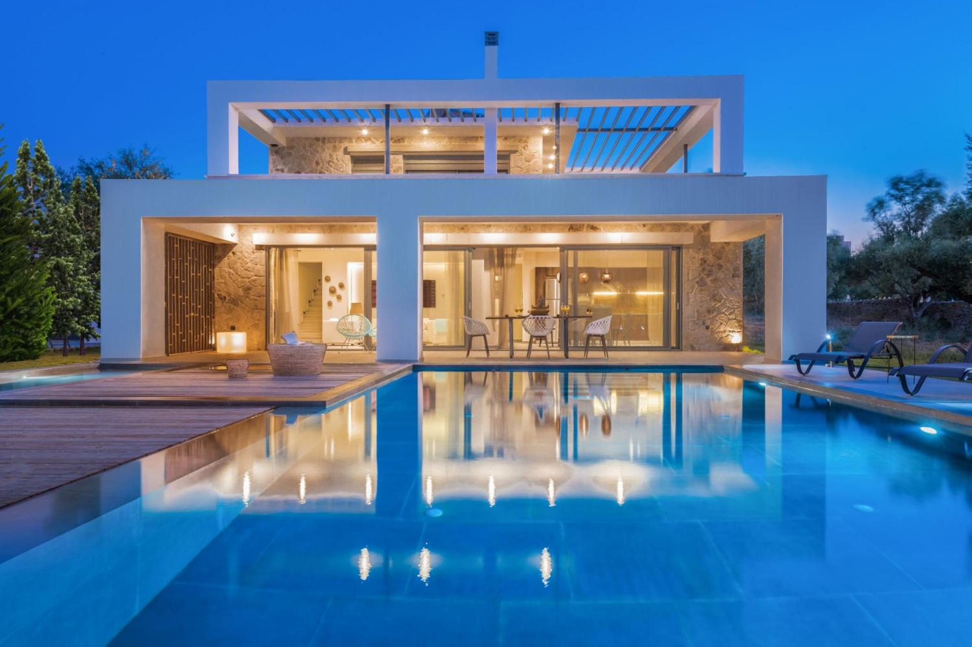 Villa photo 2