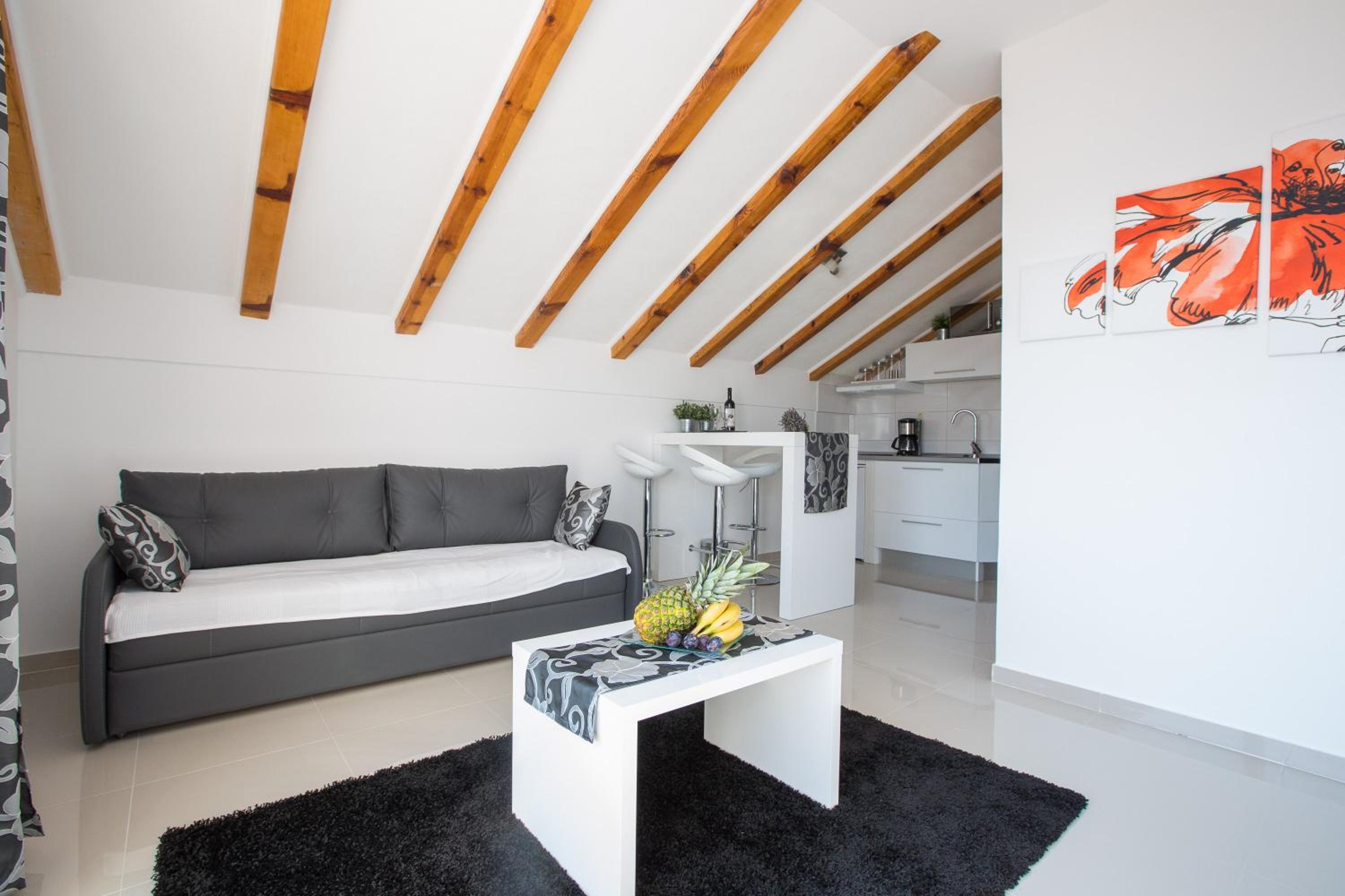 Apartment with Sea View