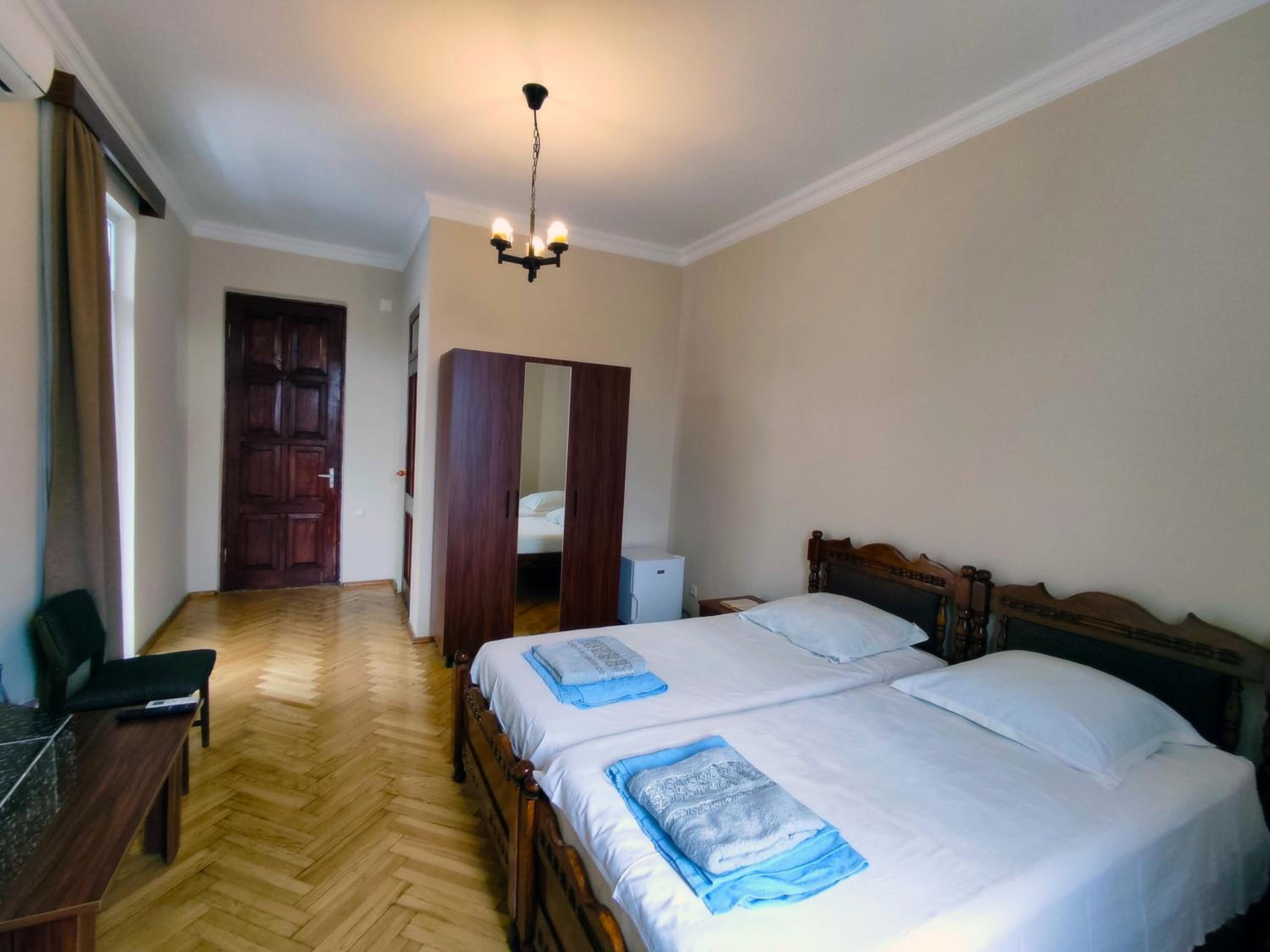 Twin Room with Balcony photo 2