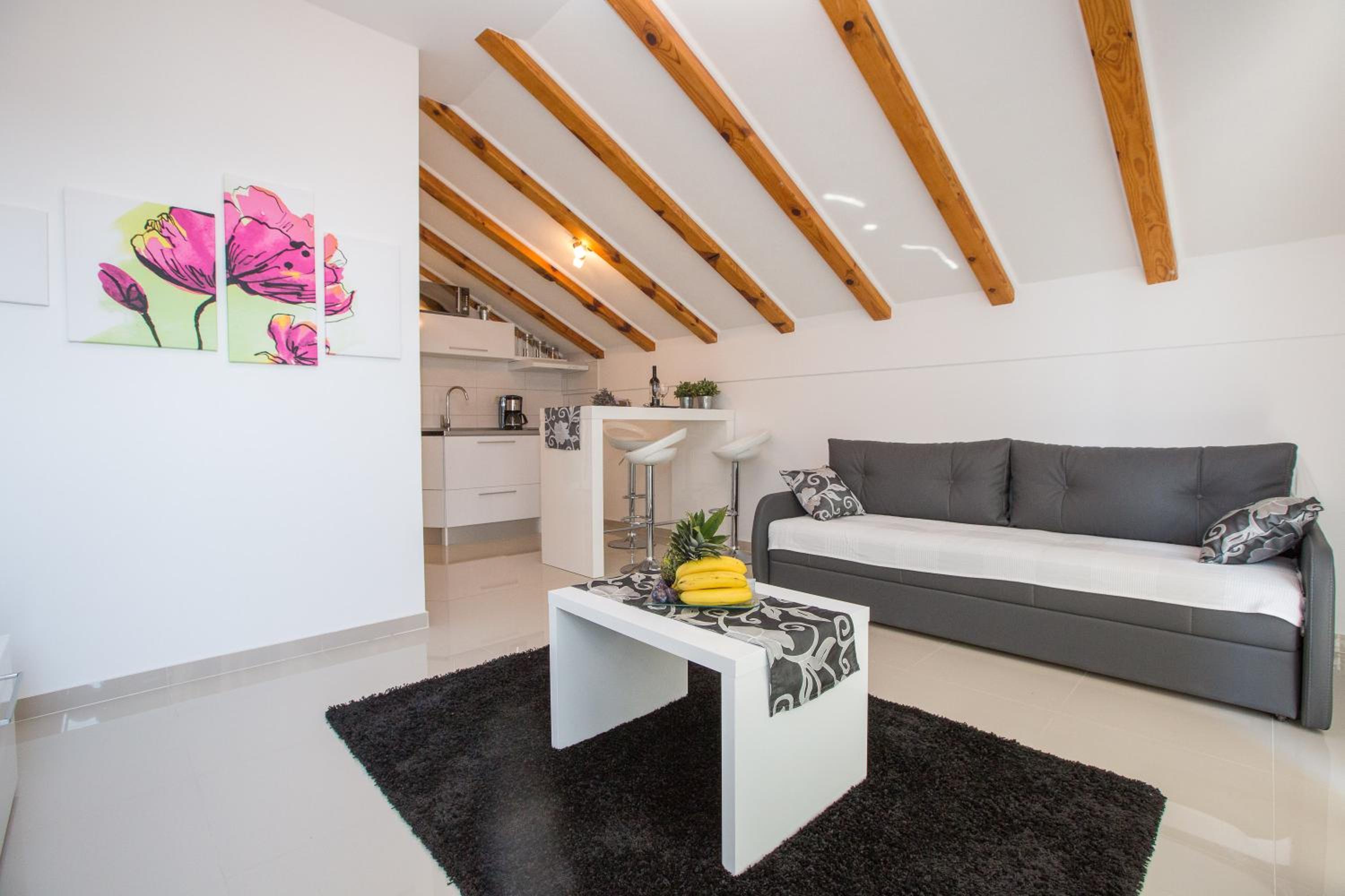 Apartment with Sea View