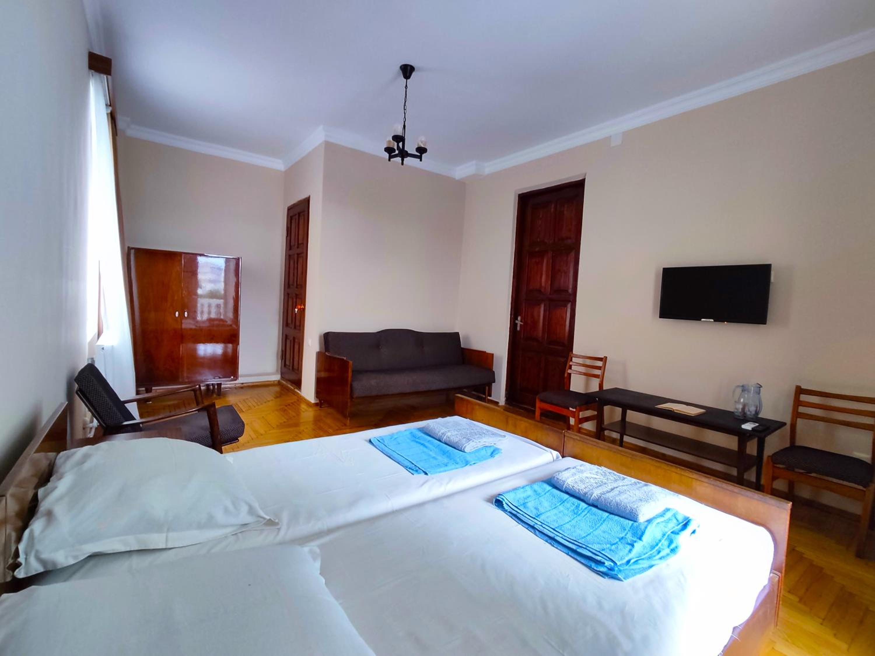 Twin Room with Balcony photo 3