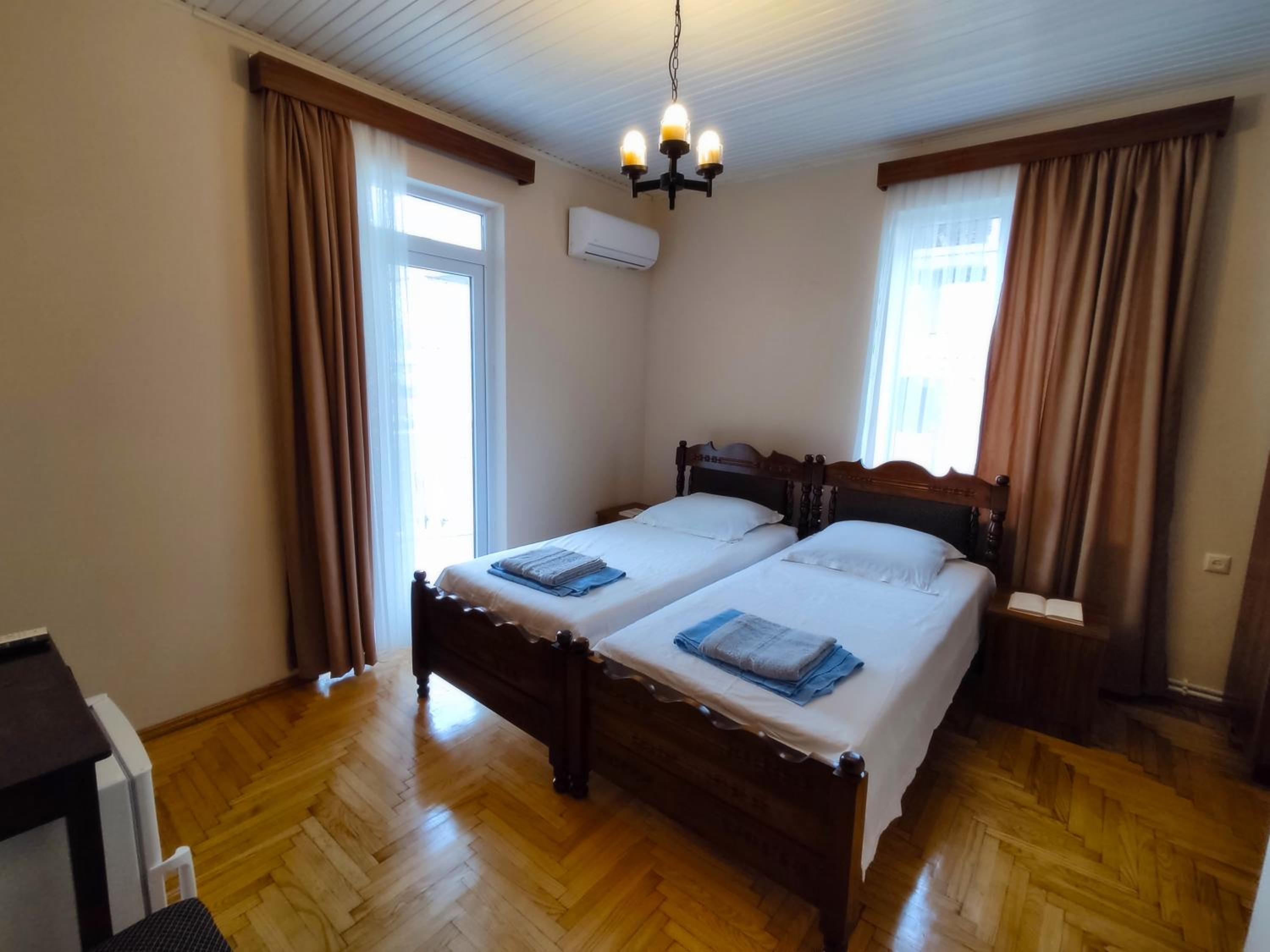 Twin Room with Balcony photo 3